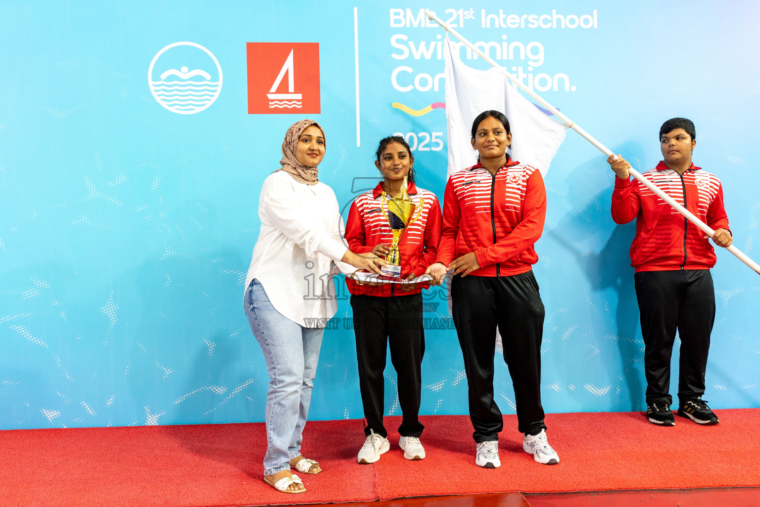 Closing Ceremony of BML 21st Interschool Swimming Competition 2025 .was held in Hulhumale' Swimming Pool, Hulhumale', Maldives on Saturday, 18th October 2025. 
Photos: Hassan Simah / images.mv