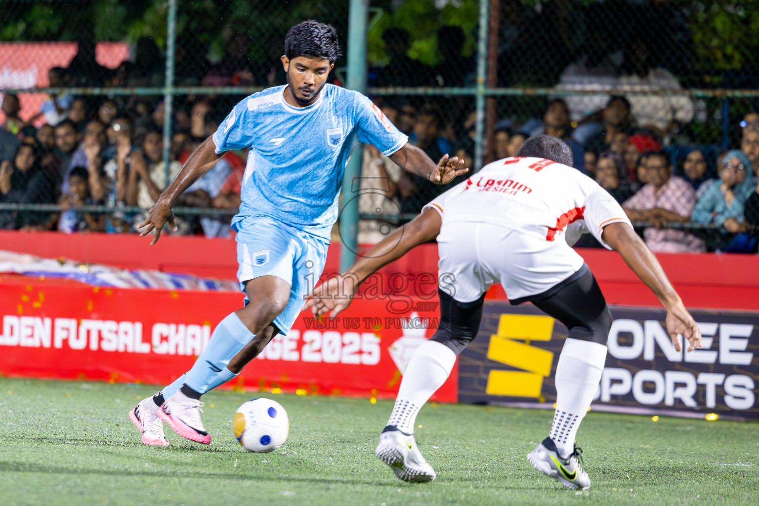 HA Dhidhdhoo vs HA Maarandhoo in Haa Alifu Atoll Semi Final on Day 23 of Golden Futsal Challenge 2025 was held on Monday , 27th January 2025, in Hulhumale', Maldives.
Photos: Ismail Thoriq / images.mv