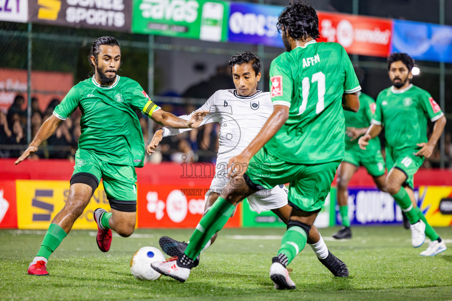 R Dhuvaafaru vs R Meedhoo in Day 14 of Golden Futsal Challenge 2025 was held on Saturday, 18th January 2025, in Hulhumale', Maldives. Photos: Nausham Waheed / images.mv
