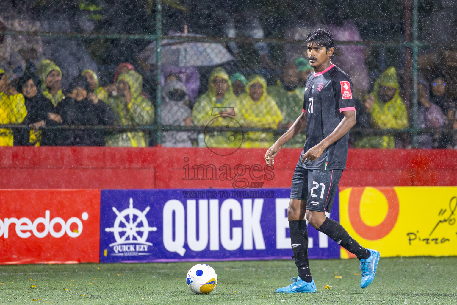 Lh Naifaru vs Lh Kurendhoo on Day 22 of Golden Futsal Challenge 2025 was held on Sunday , 26th January 2025, in Hulhumale', Maldives.
Photos: Ismail Thoriq / images.mv
