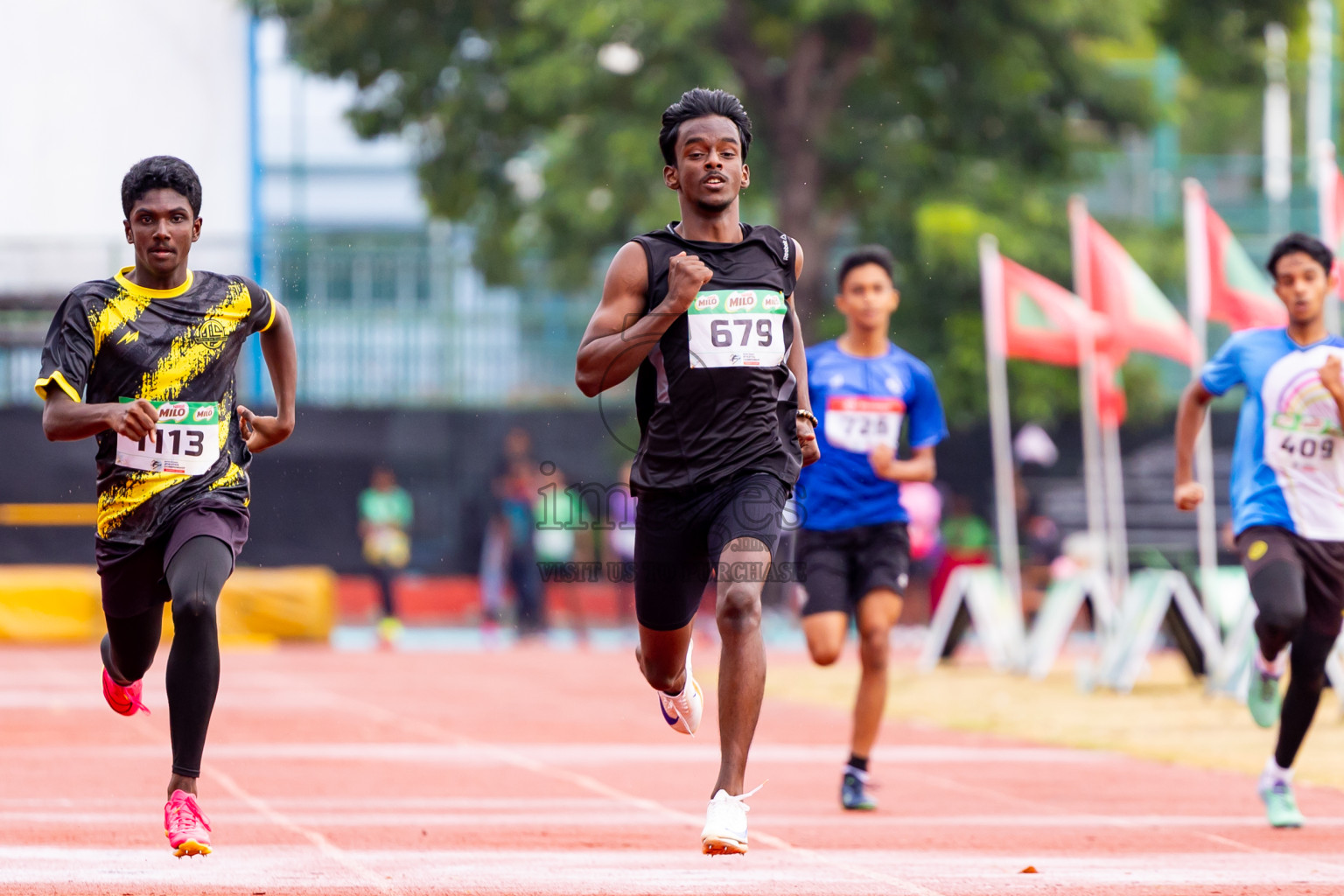 Day 4 of Inter-school Athletics Championship 2025 held in Ekuveni Synthetic Track, Male', Maldives on Thursday, 09th October 2025. Photos by: Nausham Waheed / Images.mv
