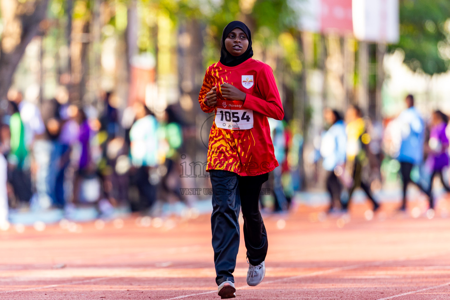 Day 1 of Inter-school Athletics Championship 2025 held in Ekuveni Synthetic Track, Male', Maldives on Monday, 06th October 2025. Photos by: Nausham Waheed / Images.mv