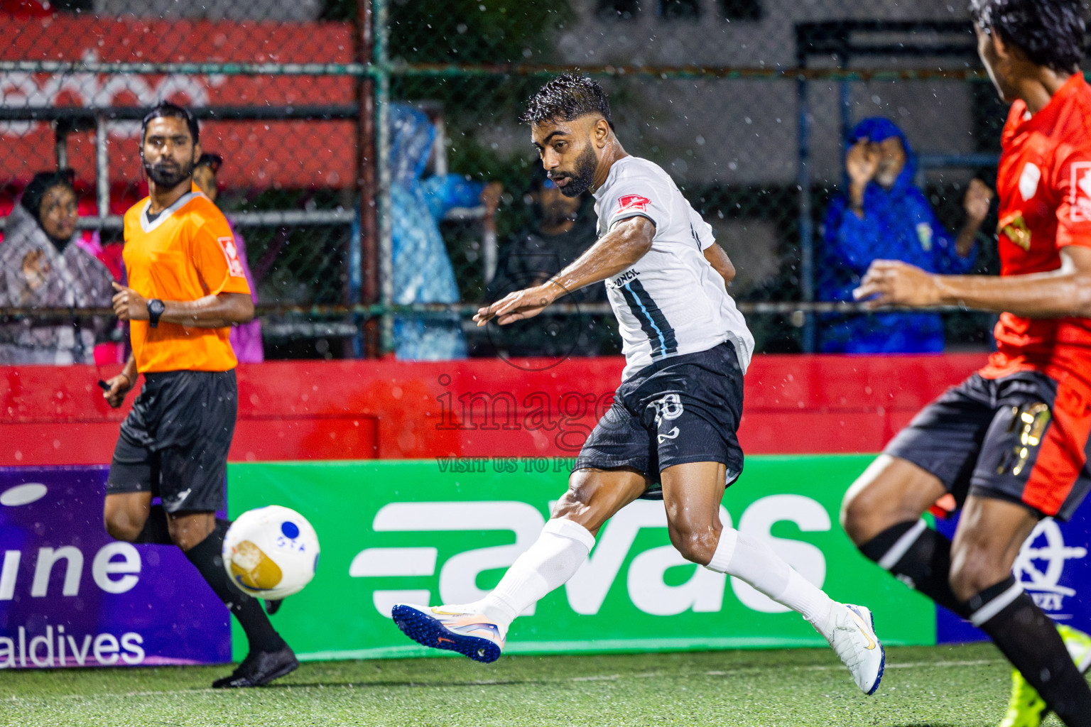K Himmafushi vs K Dhiffushi in Day 10 of Golden Futsal Challenge 2025 was held on Tuesday, 14th January 2025, in Hulhumale', Maldives Photos: Nausham Waheed / images.mv