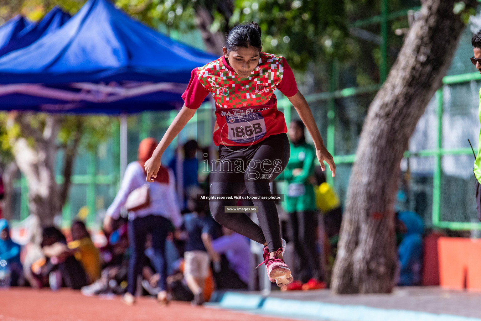 Day 5 of Inter-School Athletics Championship held in Male', Maldives on 27th May 2022. Photos by: Nausham Waheed / images.mv