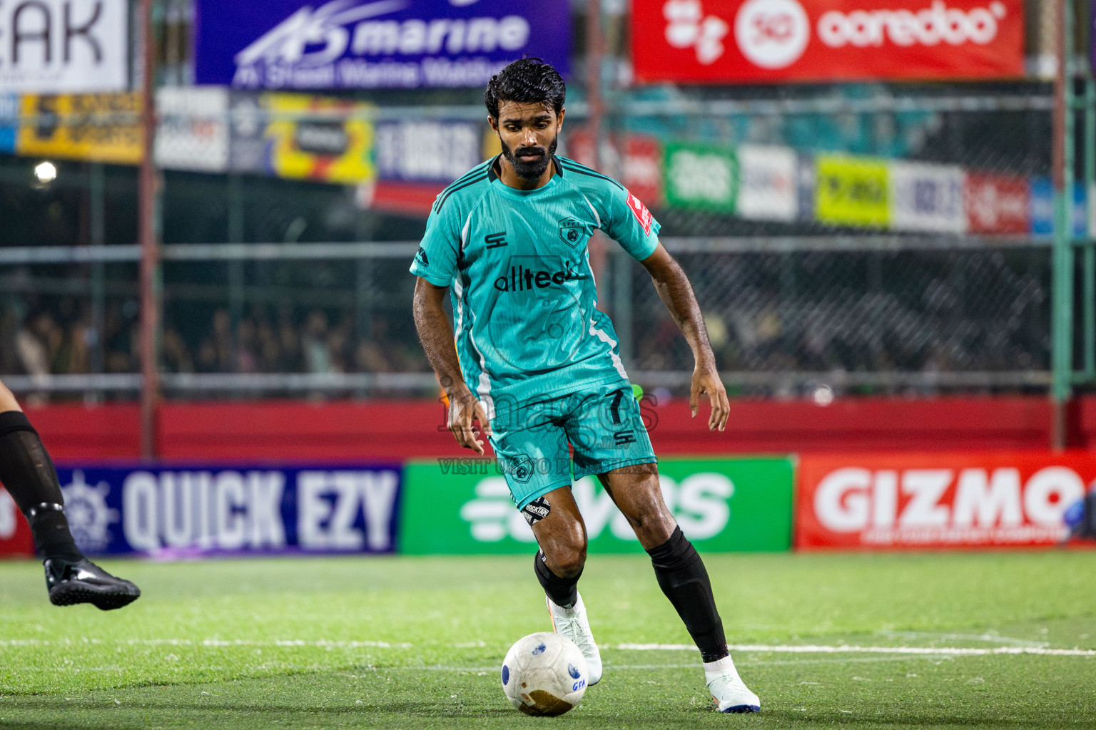 S Feydhoo vs S Hithadhoo in Seenu Atoll Final in Day 24 of Golden Futsal Challenge 2025 was held on Tuesday , 28th January 2025, in Hulhumale', Maldives. Photos: Nausham Waheed / images.mv