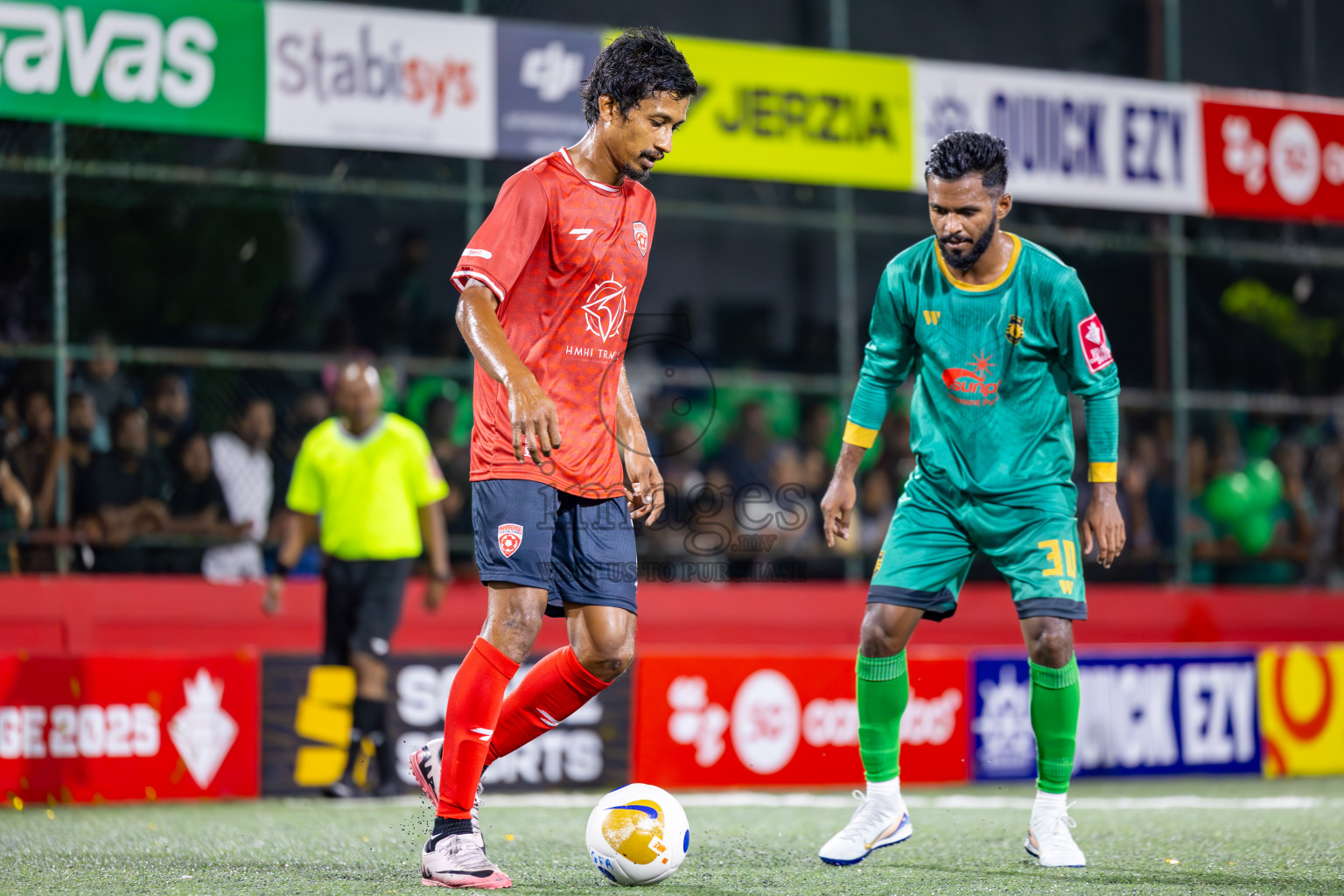 ADh Omadhoo vs ADh Mahibadhoo in Alifu Dhaalu Atoll Final on Day 23 of Golden Futsal Challenge 2025 was held on Monday , 27th January 2025, in Hulhumale', Maldives.
Photos: Ismail Thoriq / images.mv