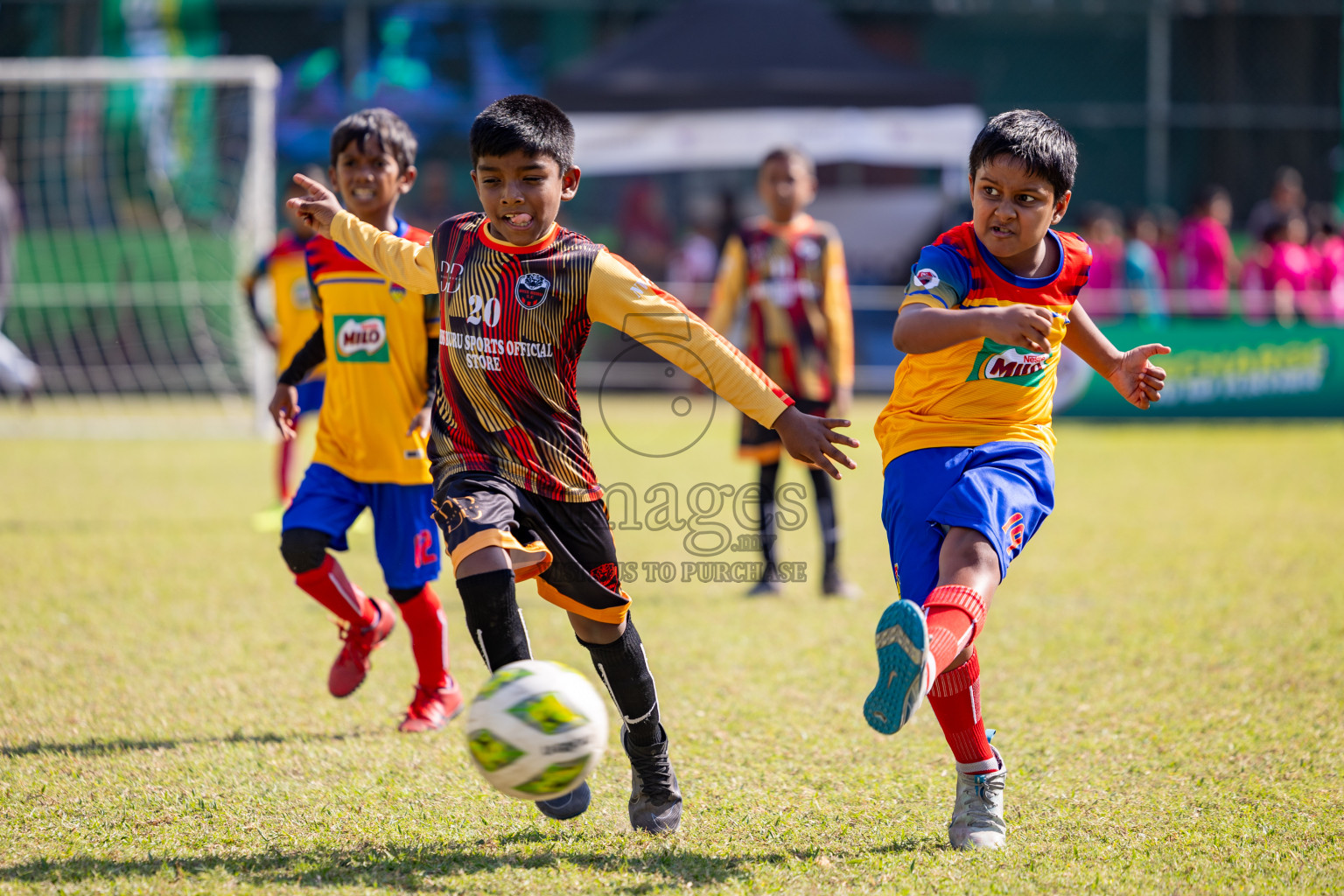 Day 2 of MILO Academy Championship 2025 was held on Friday, 14th February 2025 in Henveiru Stadium. 
Photos: Hassan Simah / Images.mv