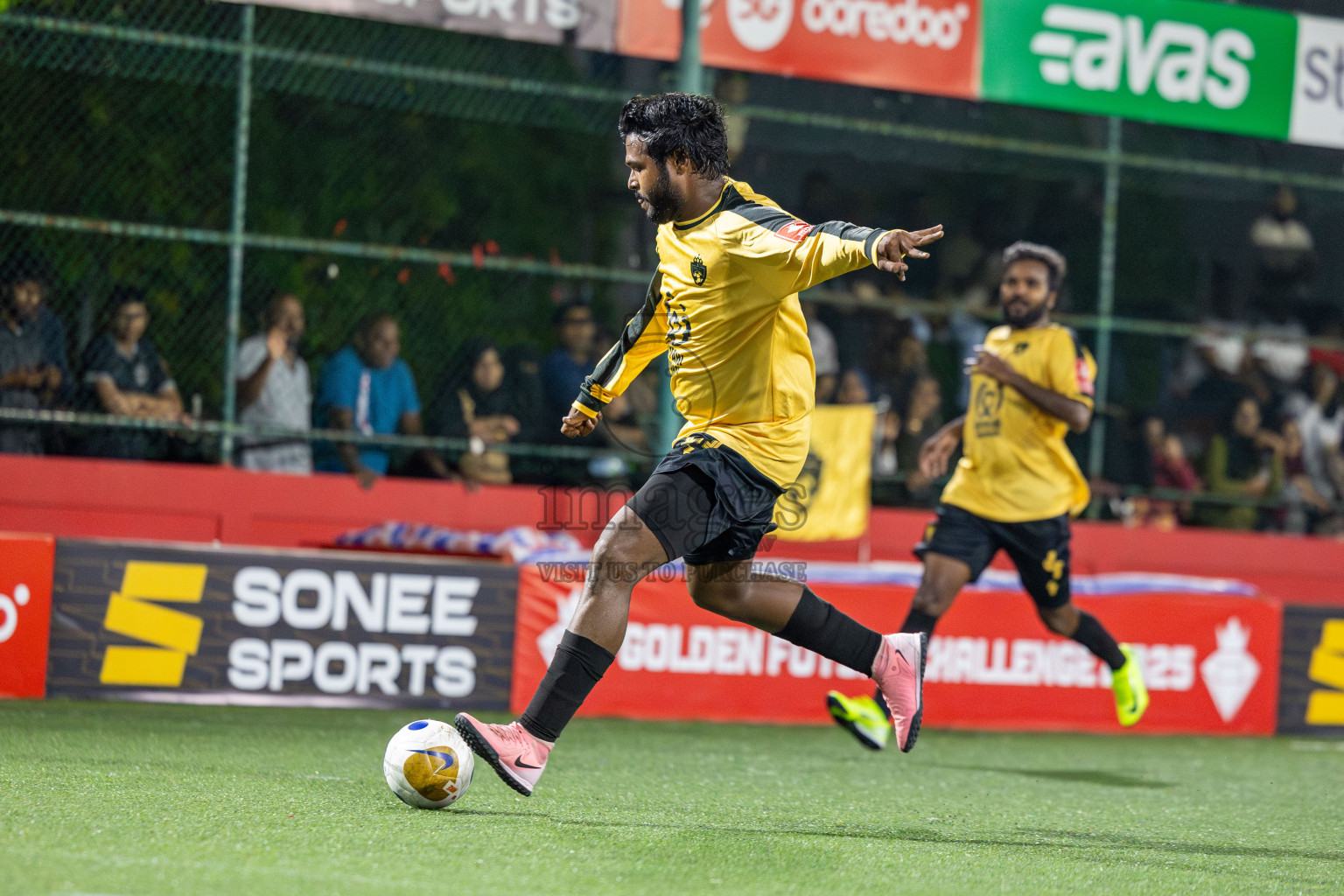 M. Veyvah vs M. Maduvvari in Day 12 of Golden Futsal Challenge 2025 was held on Thursday, 16th January 2025, in Hulhumale', Maldives Photos: Mohamed Mahfooz Moosa / images.mv