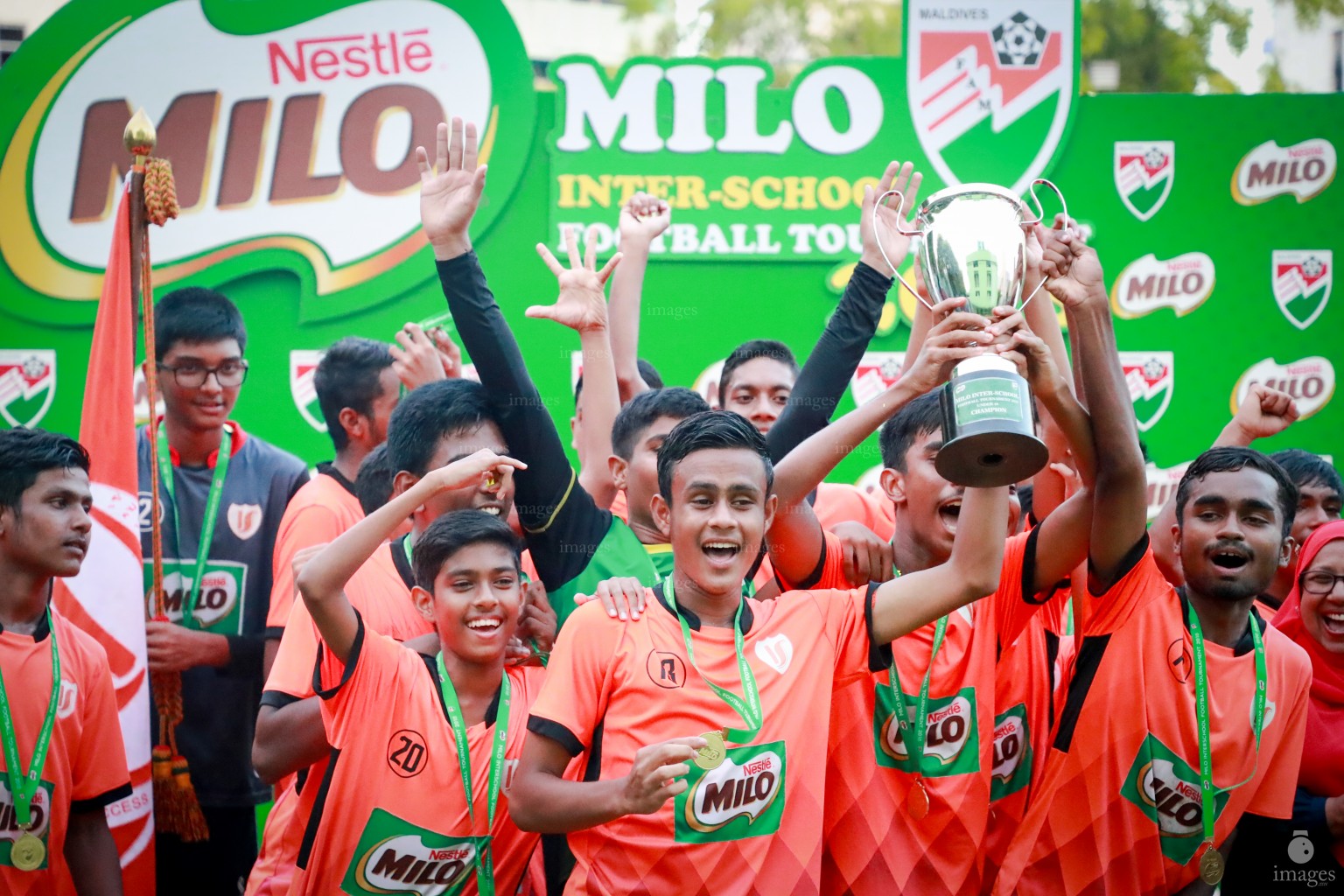 Iskandhar School vs Thaajudheen School in the Semifinals of the Milo Inter-school U14 Football 2017 Final on 2nd October 2017, Ahmadhiyya vs Iskandhar School (Photos: Ismail Thoriq and Hassan Simah/Images.mv)