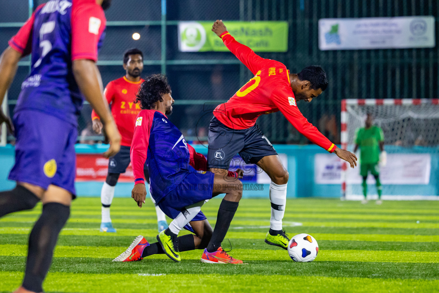 Fools SC vs Kovigoani in Day 1 of Laamehi Dhiggaru Ekuveri Futsal Challenge 2024 was held on Friday, 26th July 2024, at Dhiggaru Futsal Ground, Dhiggaru, Maldives Photos: Nausham Waheed / images.mv