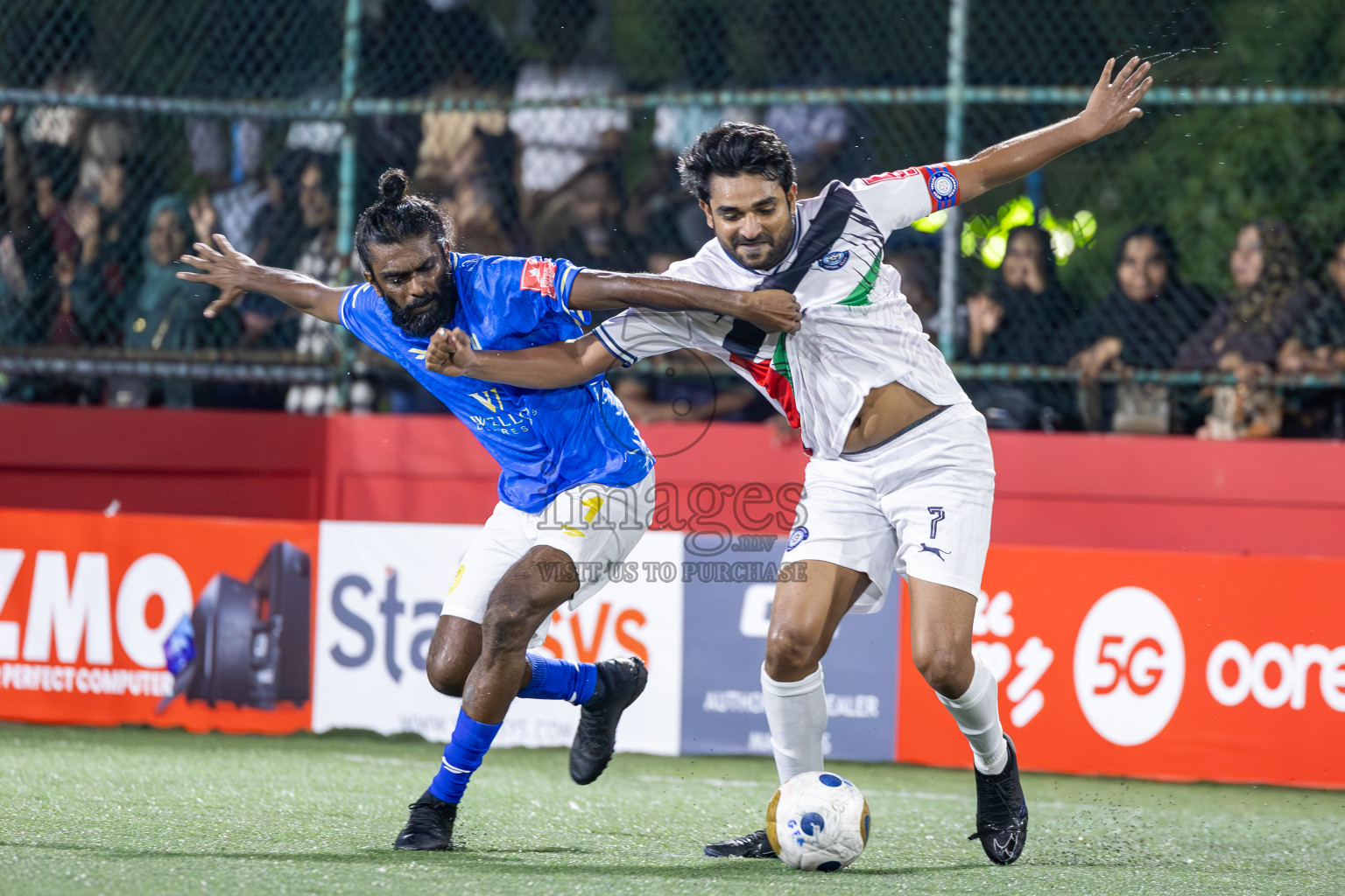 GA Dhevvadhoo vs GA Kolamaafushi in Day 8 of Golden Futsal Challenge 2025 was held on Sunday, 12th January 2025, in Hulhumale', Maldives
Photos: Ismail Thoriq / images.mv