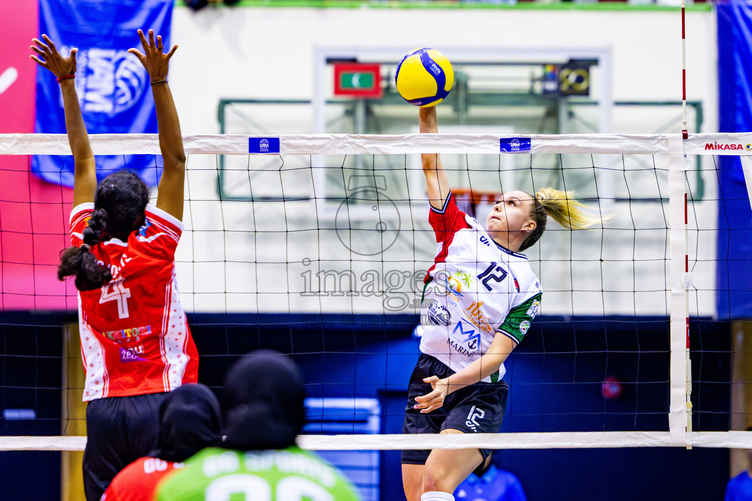 GG Sports vs Huraa CC in Day 4 of Women's Division of Milo VAM Cup 2025 held in Male', Maldives on Saturday, 12th April 2025 at Social Center Indoor Hall Photos By: Nausham Waheed / images.mv