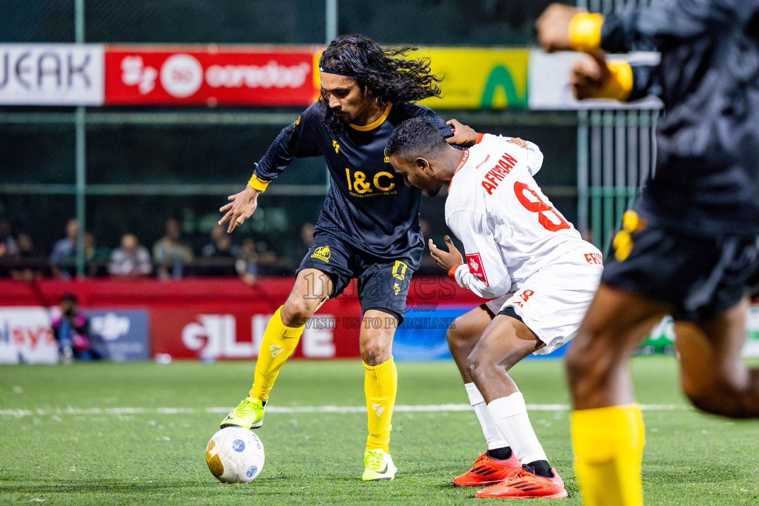 R Kalaidhoo vs R Isdhoo in Day 14 of Golden Futsal Challenge 2025 was held on Saturday, 18th January 2025, in Hulhumale', Maldives. Photos: Nausham Waheed / images.mv
