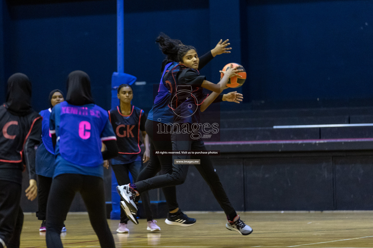 Xenith Sports Club vs Youth United Sports Club in the Milo National Netball Tournament 2022 on 18 July 2022, held in Social Center, Male', Maldives. Photographer: Shuu, Hassan Simah / Images.mv