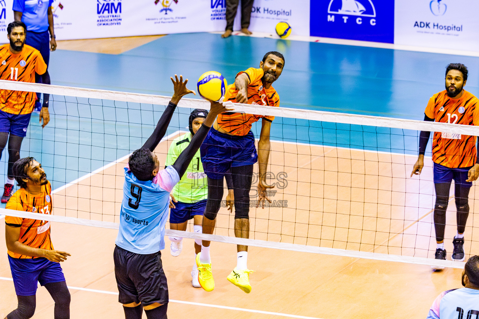 Sports Club City vs Blues for Volleyball in Day 2 of MILO VAM Cup 2024 Men's Division was held in Social Center Indoor Hall on Tuesday, 29th October 2024. Photos: Nausham Waheed / images.mv