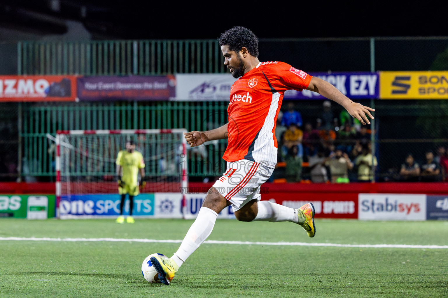 S Feydhoo VS S Maradhoofeydhoo in Day 7 of Golden Futsal Challenge 2025 was held on Saturday, 11th January 2025, in Hulhumale', Maldives Photos: Nausham Waheed / images.mv