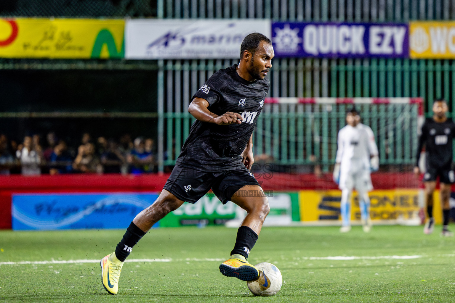 K Maafushi vs K Kaashidhoo in zone round on Day 31 of Golden Futsal Challenge 2025 was held on Tuesday , 4th February 2025, in Hulhumale', Maldives. Photos: Nausham Waheed / images.mv