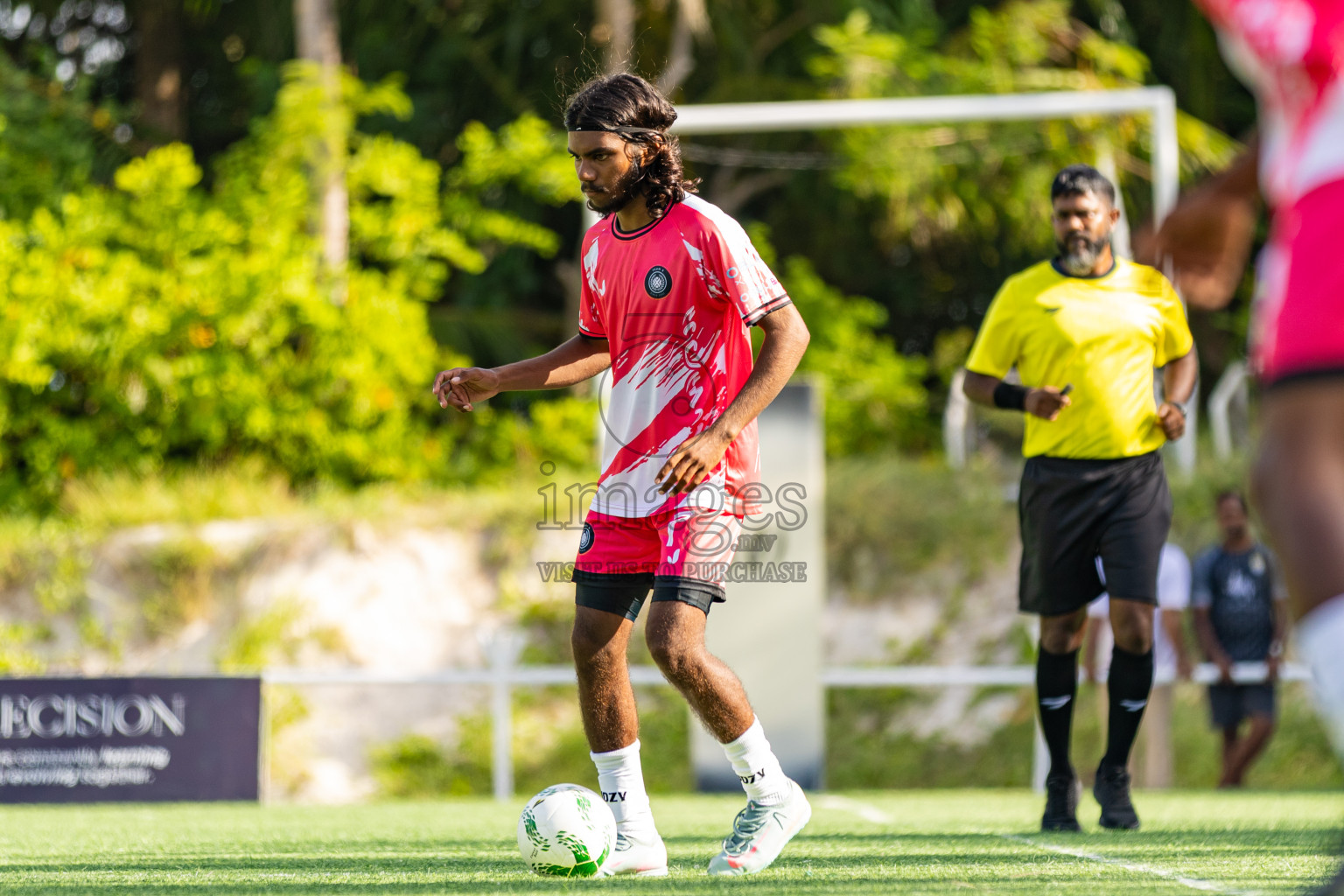 Oblu Experience Ailafushi vs Four Seasons Kuda Huraa in Resort League 2025 (North Male Zone) day 3 was held on Friday, 5th September 2025 in One And Only Reethi Rah Maldives Resort, Photos: Areef Adam / images.mv