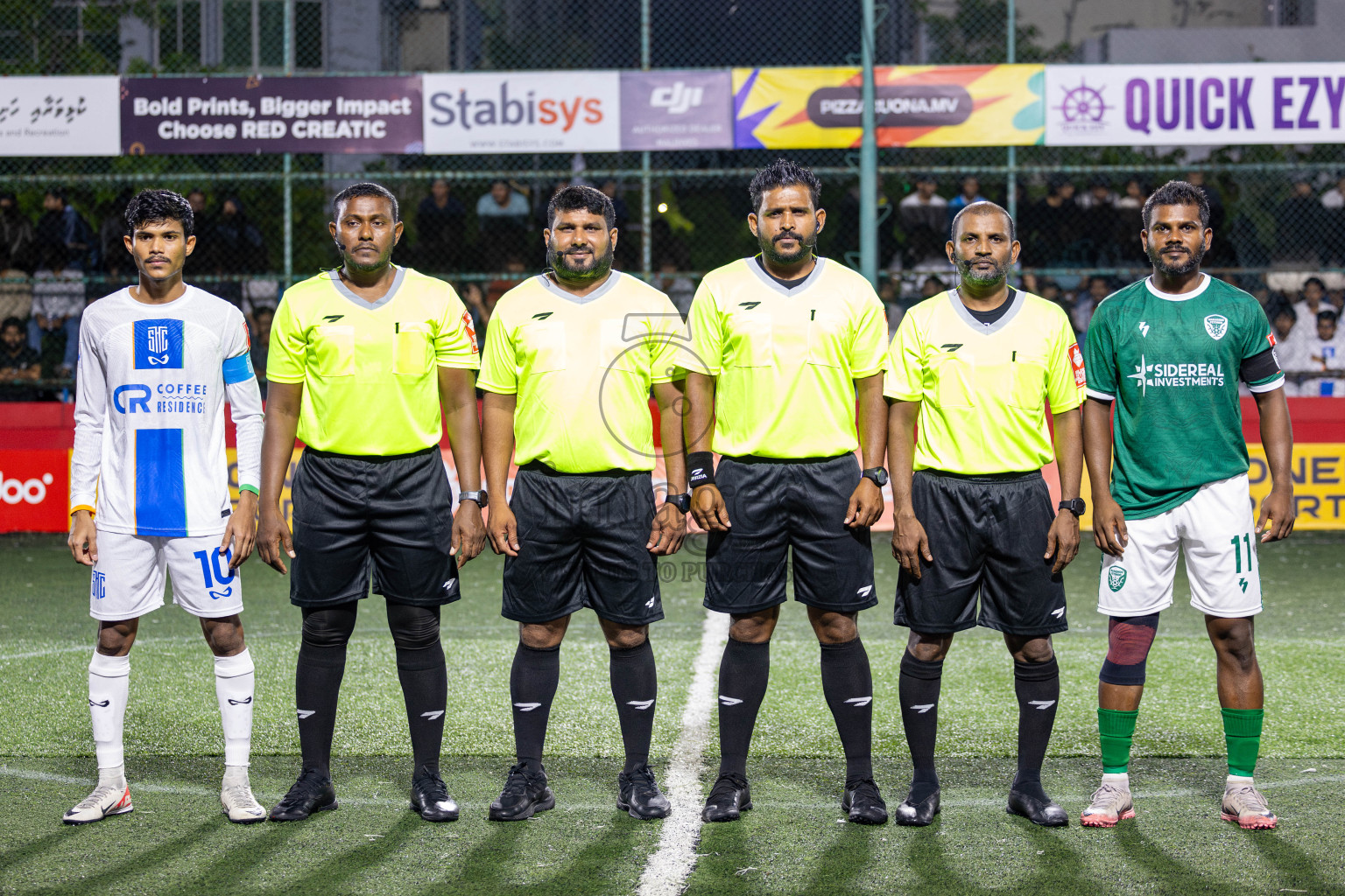 S Hithadhoo VS S MaradhooFeydhoo Atoll Round Semi-Final on Day 20 of Golden Futsal Challenge 2025 was held on Friday, 24 January 2025, in Hulhumale', Maldives. 
Photos: Hassan Simah / images.mv