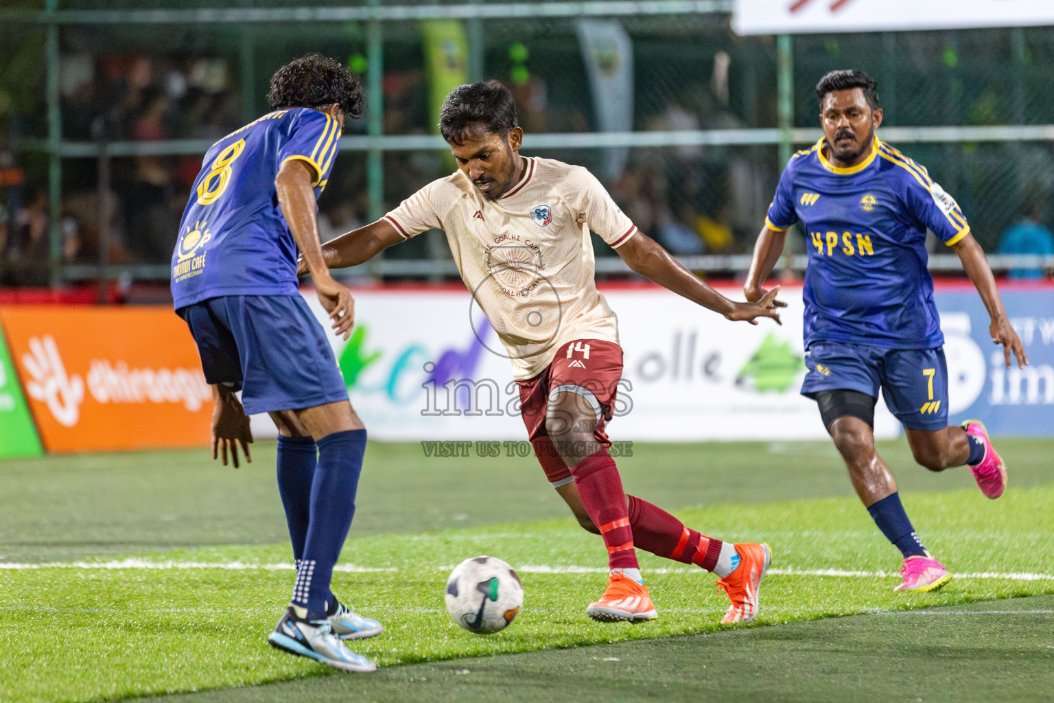 CLUB 220 vs HPSN in the Quarter Finals of Club Maldives Classic 2024 held in Rehendi Futsal Ground, Hulhumale', Maldives on Tuesday, 17th September 2024. 
Photos: Hassan Simah / images.mv