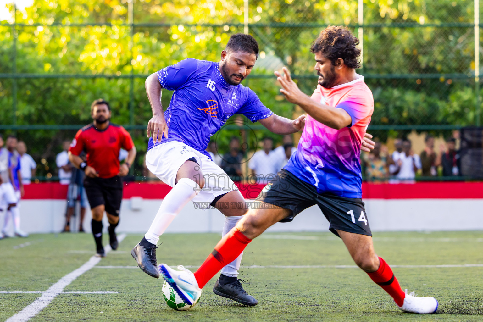 ST REGIS vs Kandima in Day 3 of Resort League 2025 (Dhaalu Zone) was held on Saturday, 17th May 2025 in Niyama Private island, Dhaalu Atoll, Maldives. Photos: Nausham Waheed / images.mv