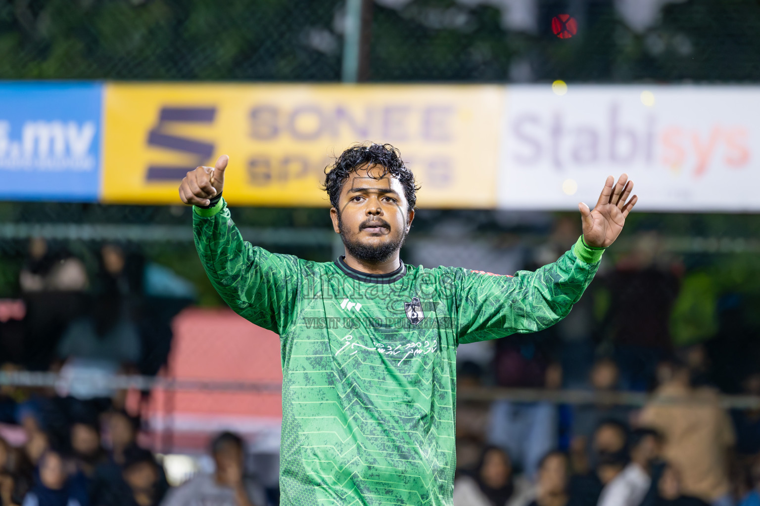 HDh Neykurendhoo vs HDh Kumundhoo in Haa Dhaalu Atoll Semi Final on Day 23 of Golden Futsal Challenge 2025 was held on Monday , 27th January 2025, in Hulhumale', Maldives.
Photos: Ismail Thoriq / images.mv
