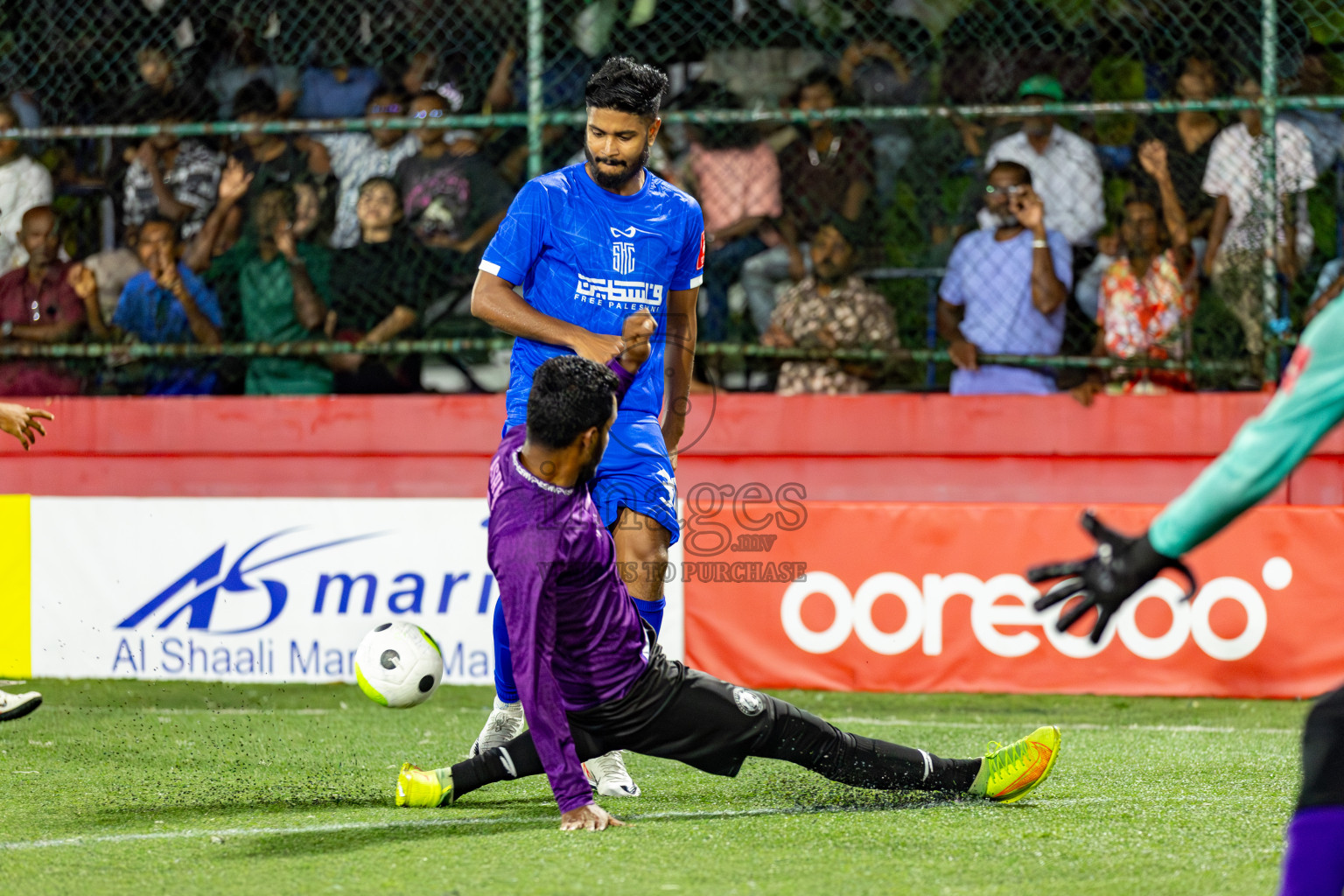 GA. Kanduhulhuhdoo VS S. Hithadhoo on Day 35 of Golden Futsal Challenge 2024 was held on Tuesday, 20th February 2024, in Hulhumale', Maldives 
Photos: Hassan Simah, / images.mv