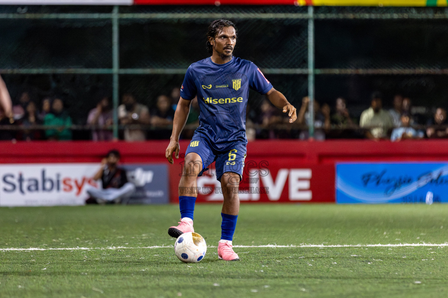 M Muli vs M Naalaafushi in Day 12 of Golden Futsal Challenge 2025 was held on Thursday, 16th January 2025, in Hulhumale', Maldives.
Photos: Hassan Simah / images.mv