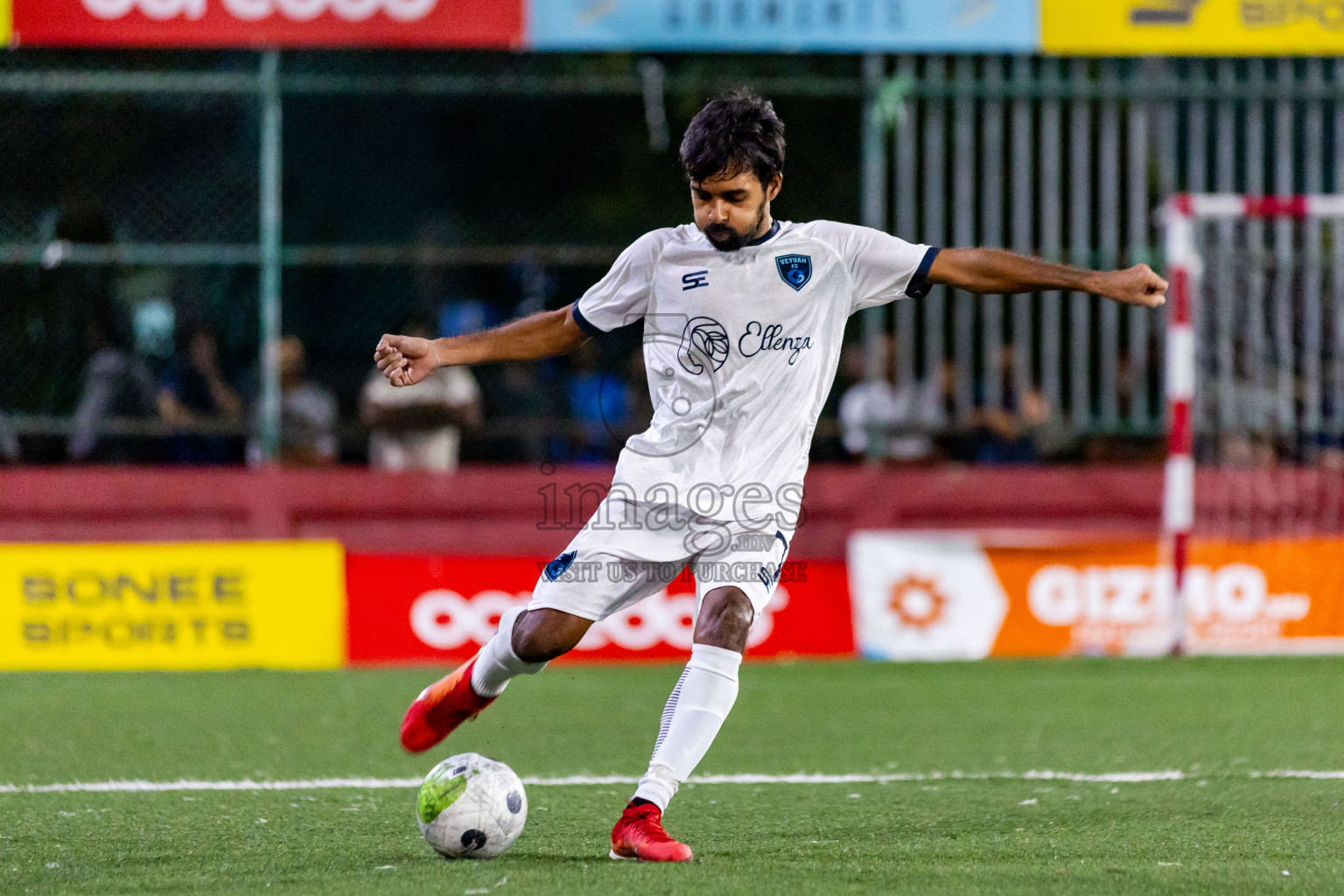 M Maduvvari VS M Veyvah in Day 25 of Golden Futsal Challenge 2024 was held on Thursday , 8th February 2024 in Hulhumale', Maldives Photos: Nausham Waheed / images.mv