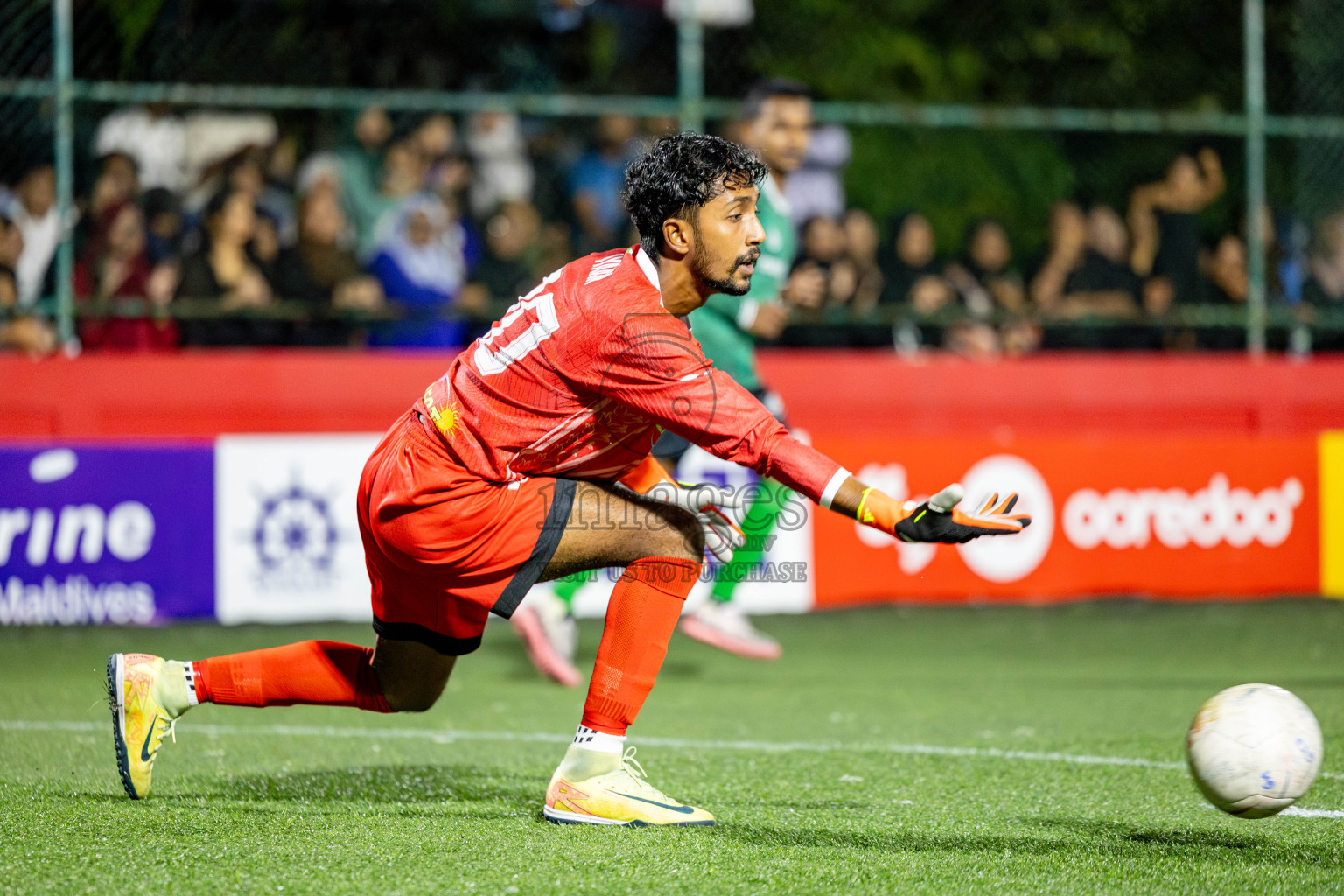 R. Dhuvaafaru VS N. Miladhoo in zone round on Day 32 of Golden Futsal Challenge 2025 was held on Wednesday , 5th February 2025, in Hulhumale', Maldives. 
Photos: Hassan Simah / images.mv