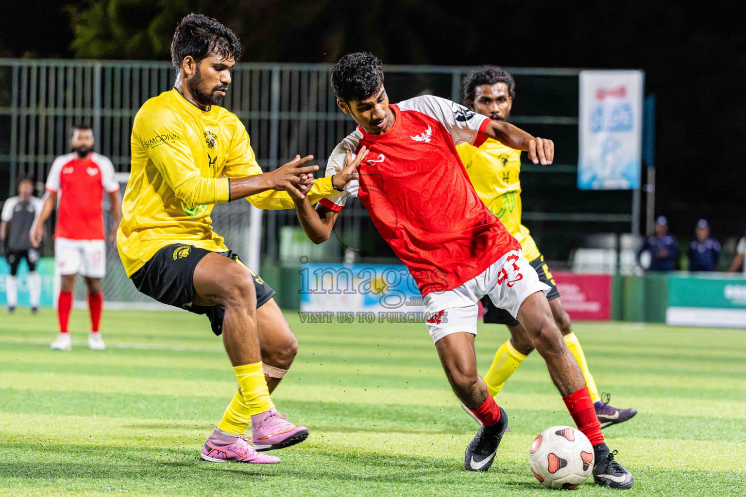 Kanmathi SC VS BEST in Day 4 - Fonadhoo Youth Futsal Challenge 2025 held in Fonadhoo Futsal Stadium, L. Fonadhoo, Maldives on Wednesday, 29th October 2025 Photos: Arif Rasheed / images.mv