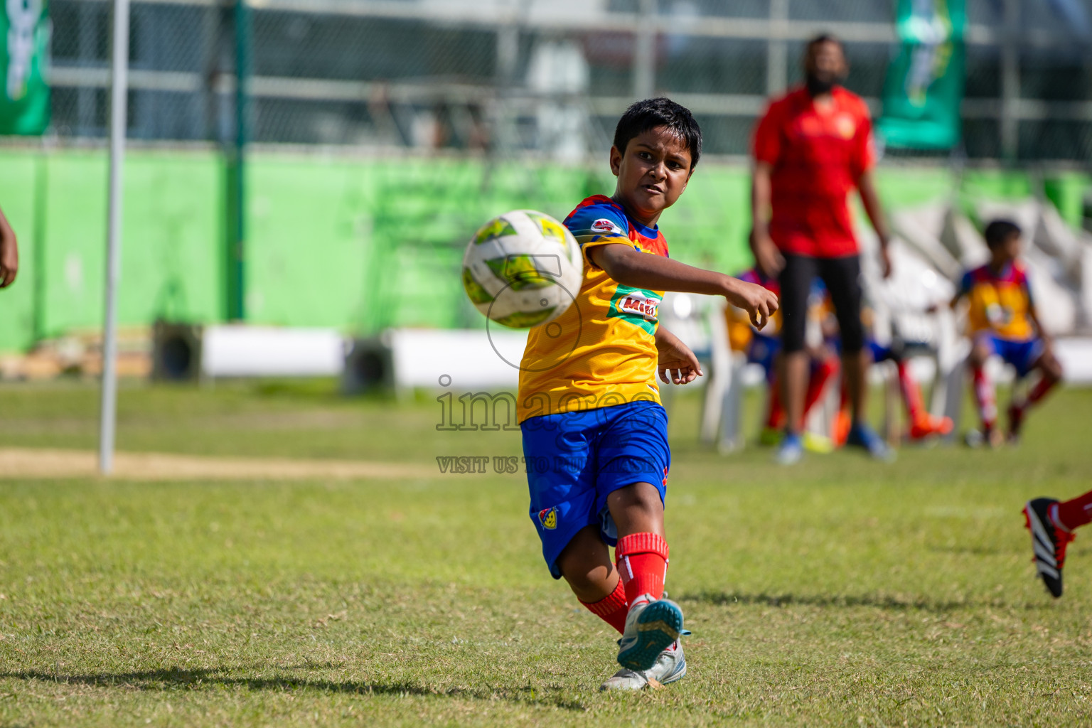Day 2 of MILO Academy Championship 2025 was held on Friday, 14th February 2025 in Henveiru Stadium. 
Photos: Hassan Simah / Images.mv