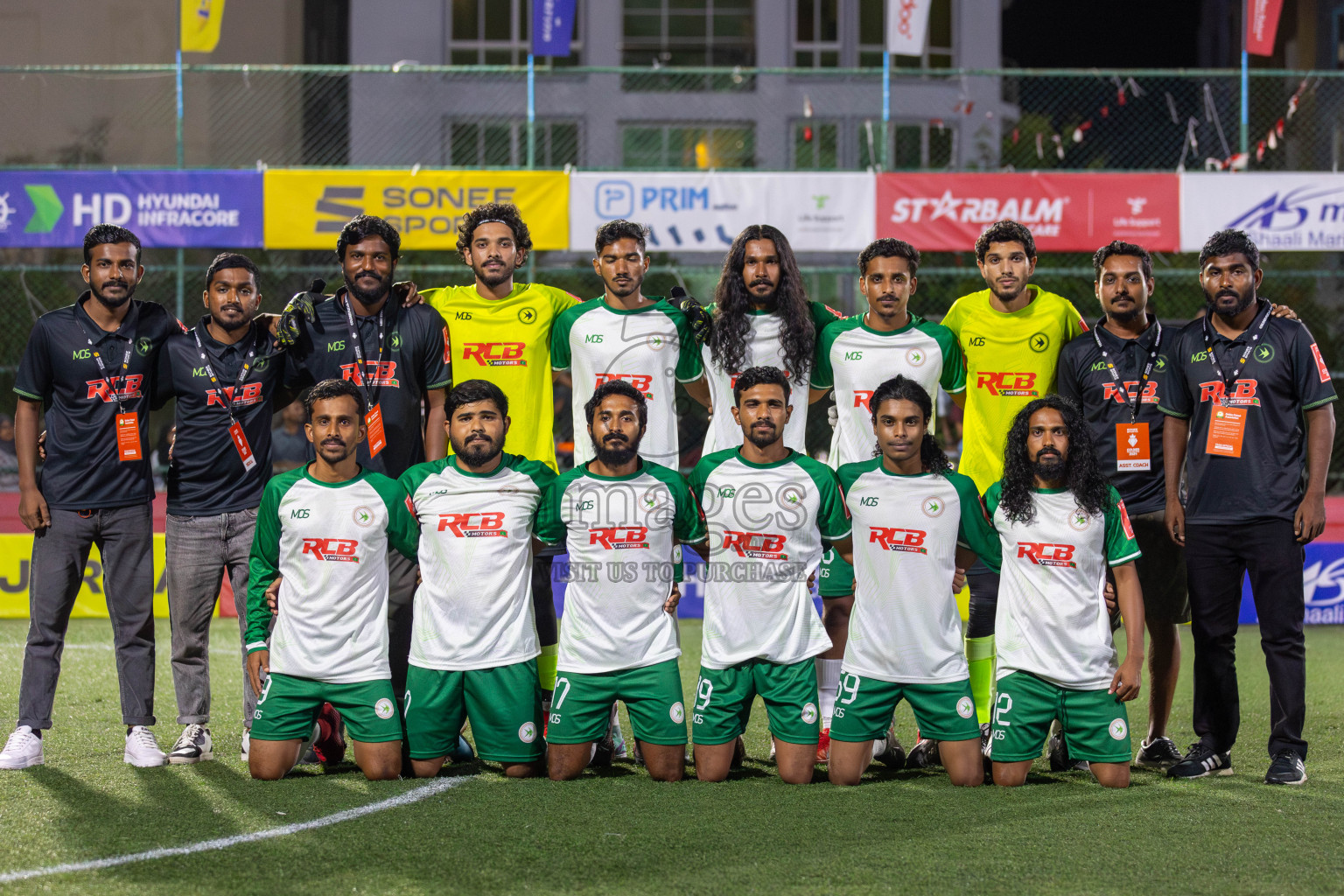 R Alifushi vs R Maduvvari in Day 8 of Golden Futsal Challenge 2024 was held on Monday, 22nd January 2024, in Hulhumale', Maldives Photos: Mohamed Mahfooz Moosa / images.mv