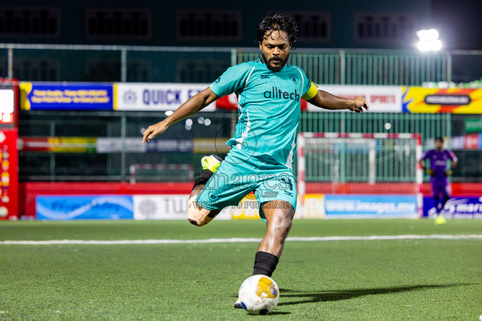 S Feydhoo vs Gdh Gadhdhoo in Zone round Day 28 of Golden Futsal Challenge 2025 was held on Saturday , 1st February 2025, in Hulhumale', Maldives. Photos: Nausham Waheed / images.mv