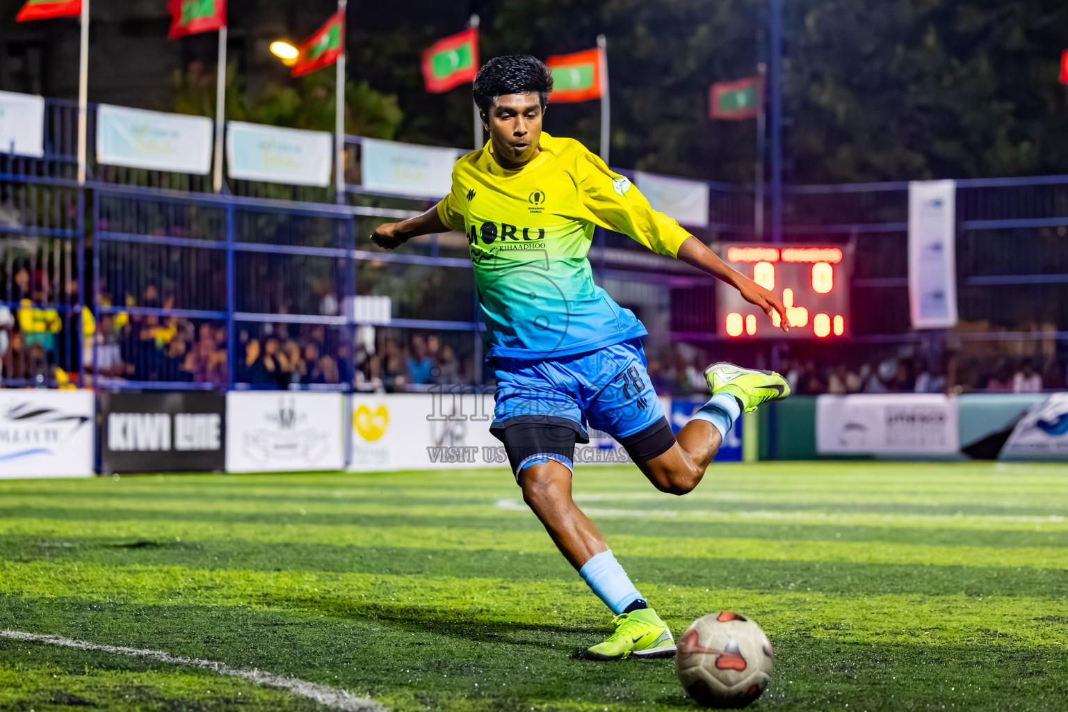 Dhonfan vs Kihaadhoo in Day 6 of Better in Baa Futsal Fiesta 2025 Men's division held in B. Eydhafushi, Maldives on Monday, 10th November 2025. Photos: Nausham Waheed / images.mv