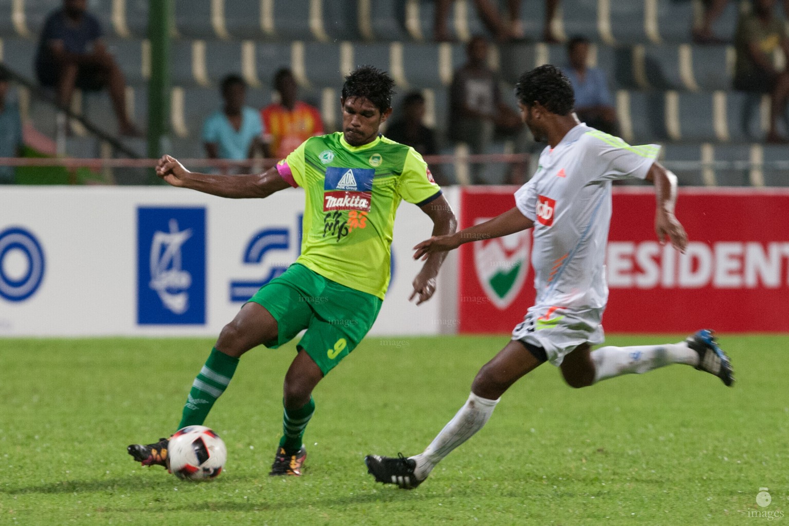 President's CUP 2016, Maziya Sports & Recreation vs S.Feydhoo Wednesday, November . 15, 2016. (Images.mv Photo/ Abdulla Sham).