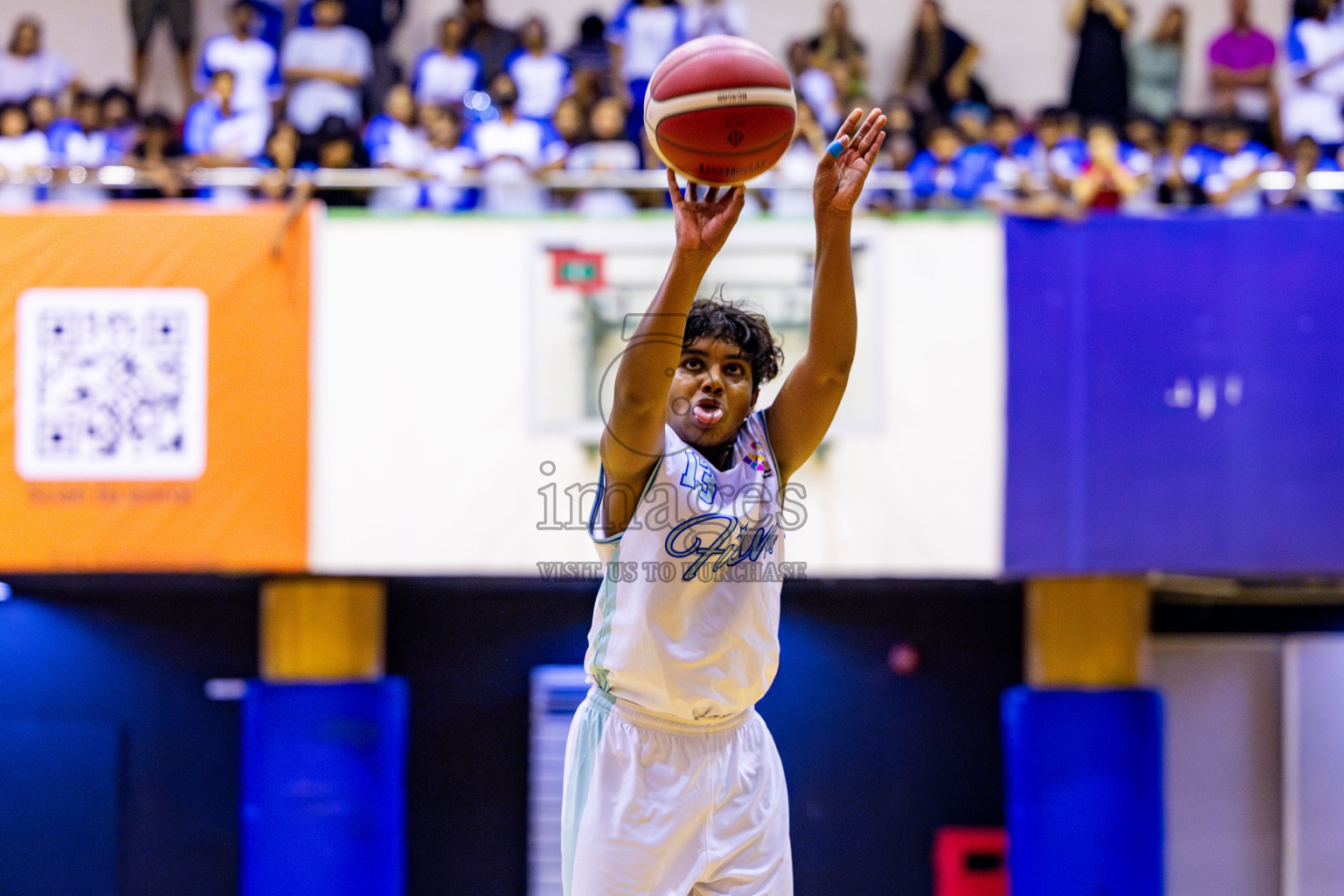 Iskandhar School vs Finland International School in Under 13 Boys Final of Junior Basketball Championship 2024 was held in Social Center, Male', Maldives on Sunday, 15th December 2024. Photos: Nausham Waheed / images.mv