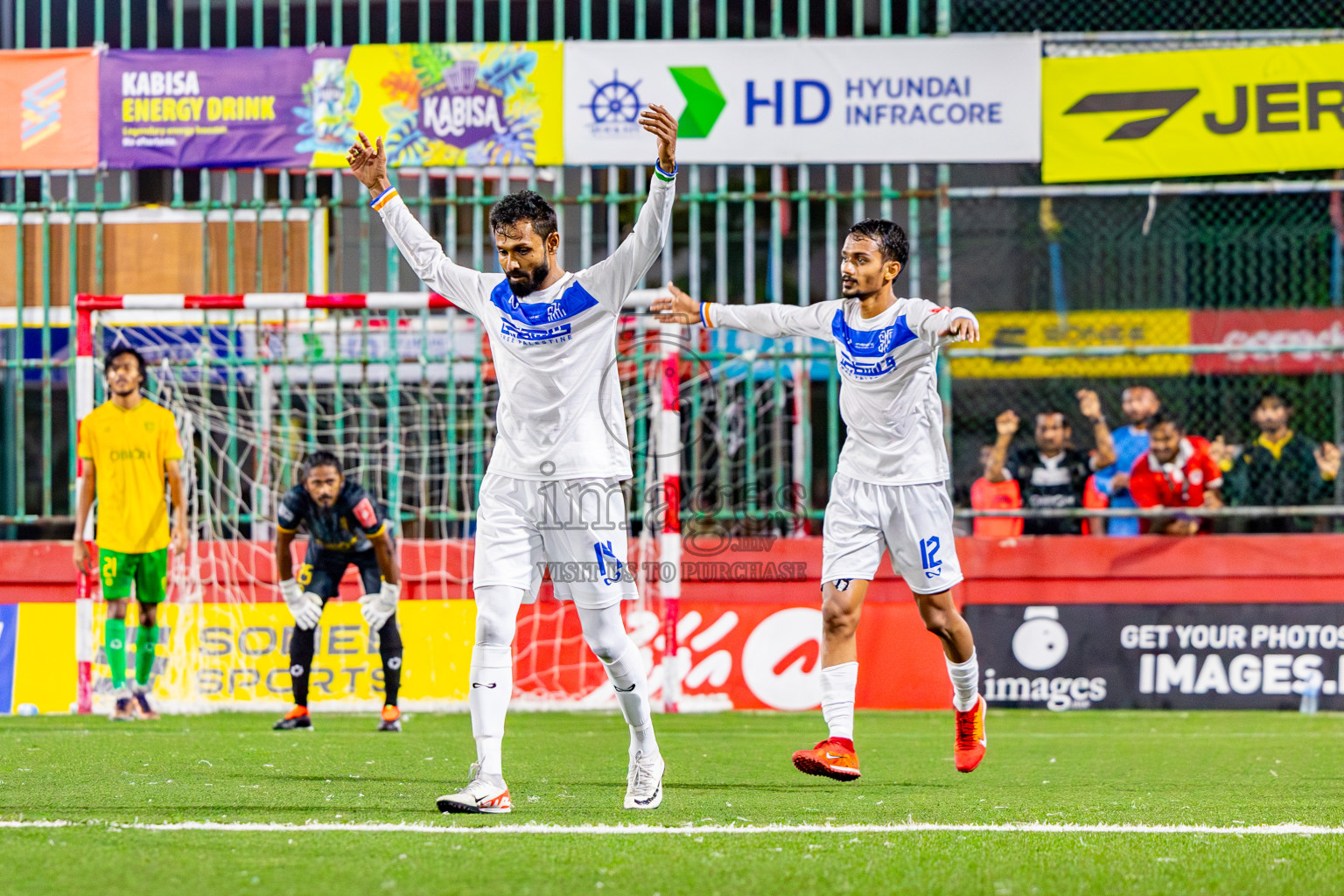 S Hithadhoo vs GDh Vaadhoo on Day 37 of Golden Futsal Challenge 2024 was held on Thursday, 22nd February 2024, in Hulhumale', Maldives
Photos: Mohamed Mahfooz Moosa/ images.mv