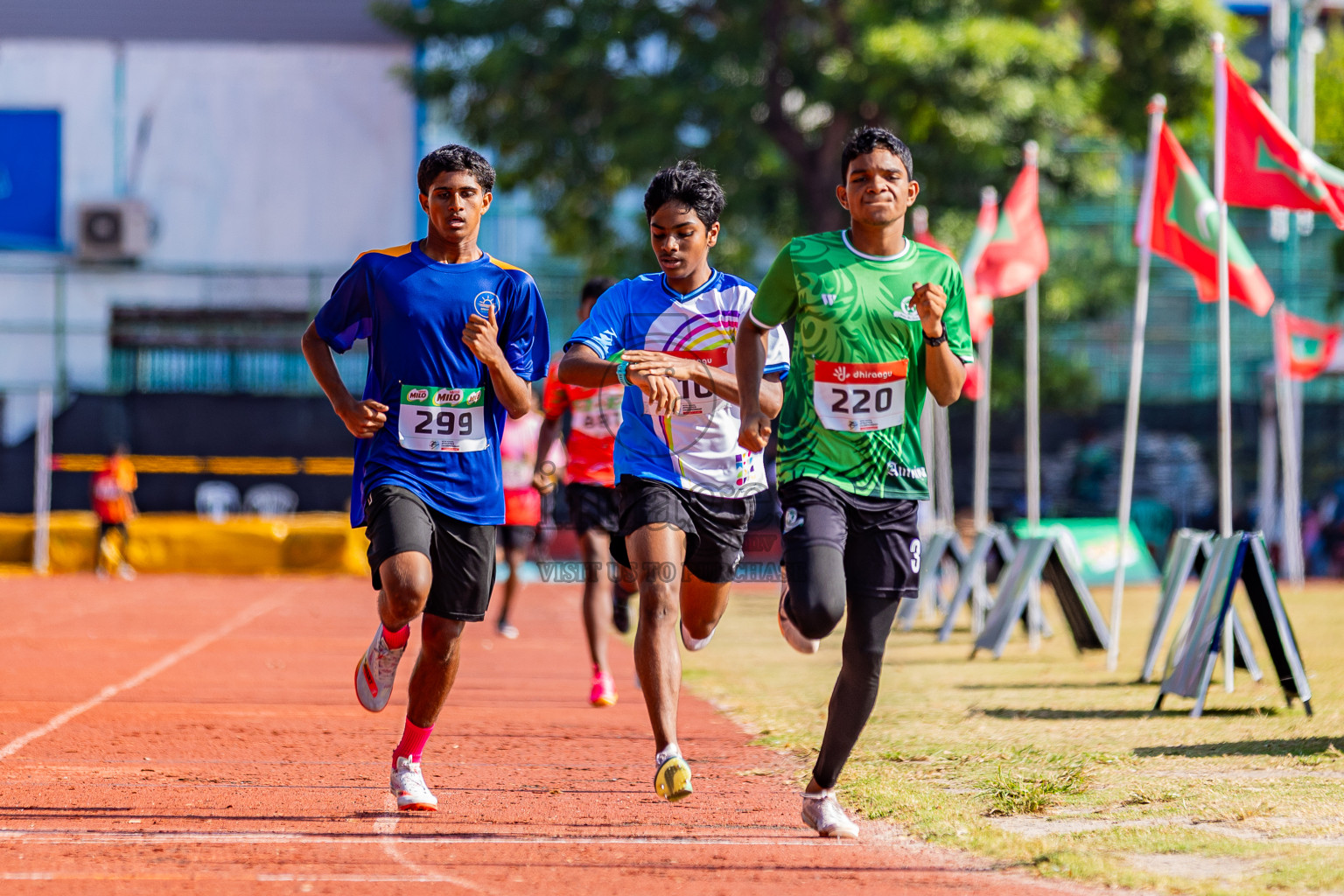 Day 3 of Inter-school Athletics Championship 2025 held in Ekuveni Synthetic Track, Male', Maldives on Wednesday, 08th October 2025. Photos by: Areef Adam / Images.mv