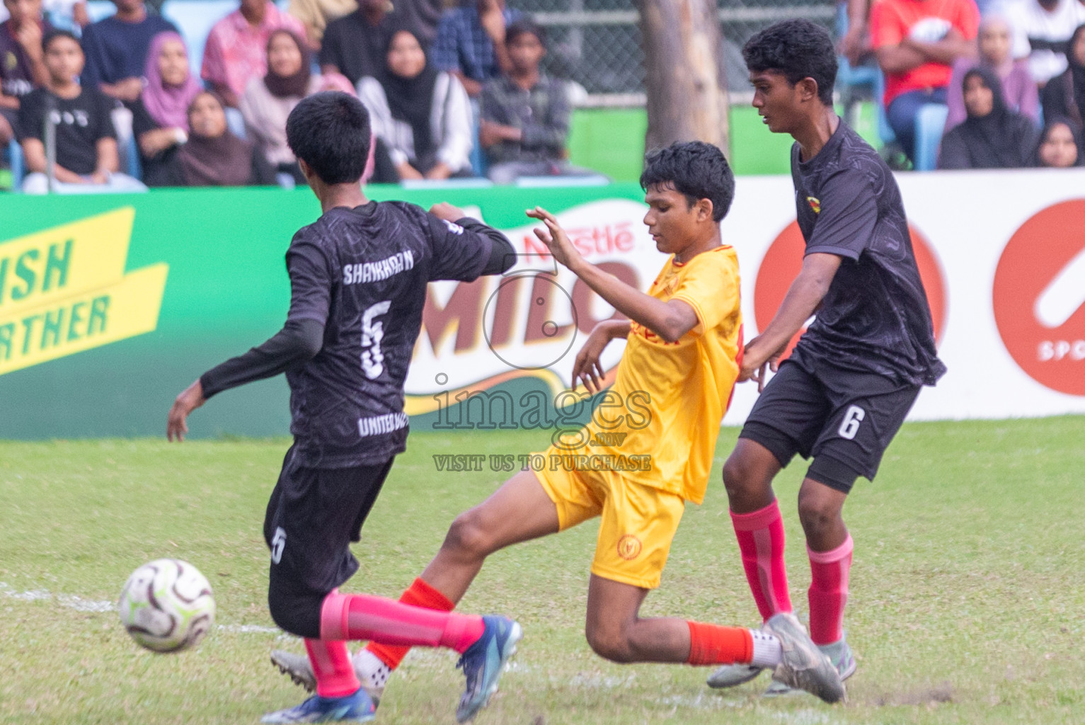 United Victory vs Victory Sports Club  (U14) in Day 5 of Dhivehi Youth League 2024 held at Henveiru Stadium on Friday 29th November 2024. Photos: Shuu Abdul Sattar/ Images.mv