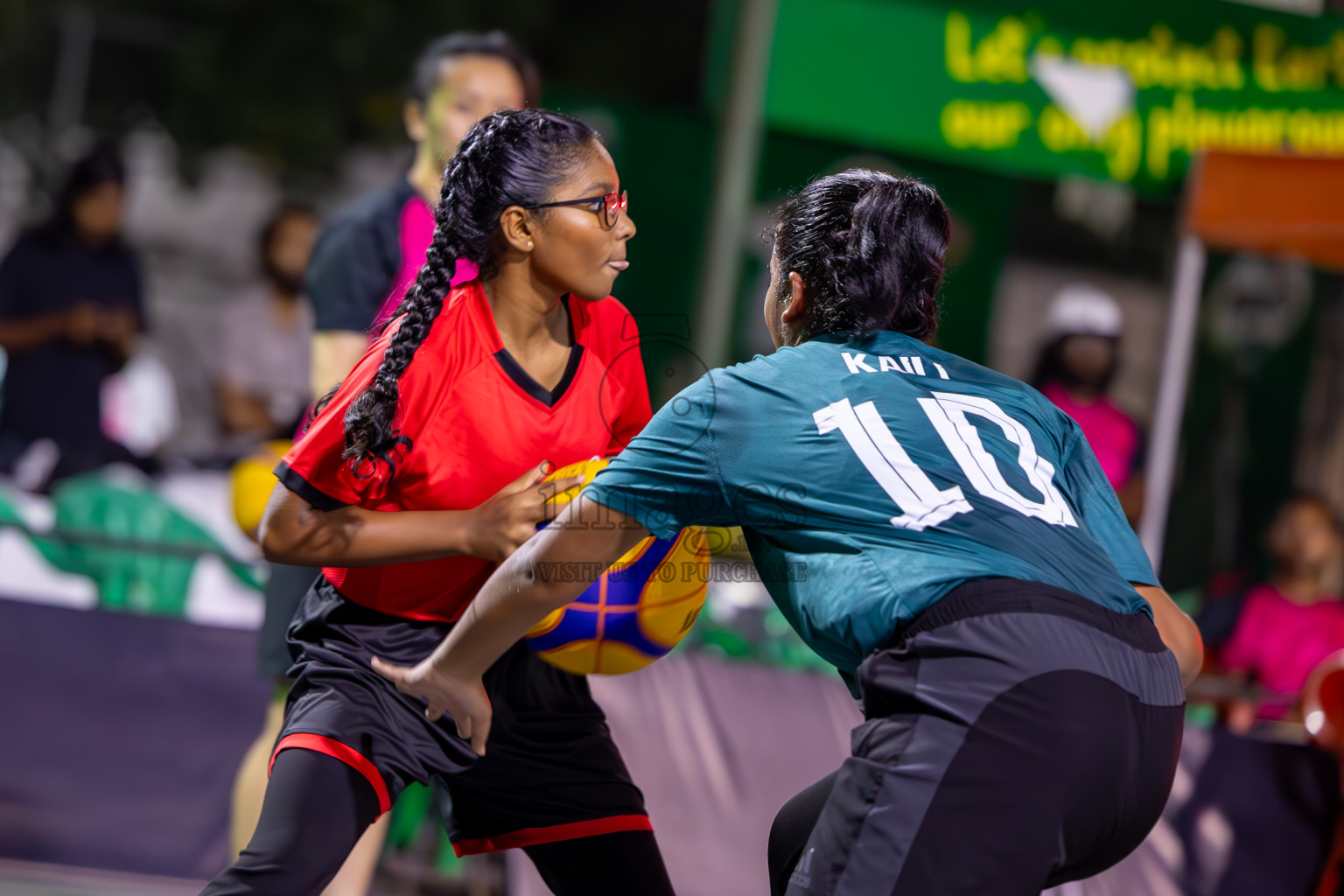 Day 3 of MILO Ramadan 3x3 Challenge 2024 was held in Ekuveni Outdoor Basketball Court at Male', Maldives on Thursday, 14th March 2024.
Photos: Ismail Thoriq / images.mv