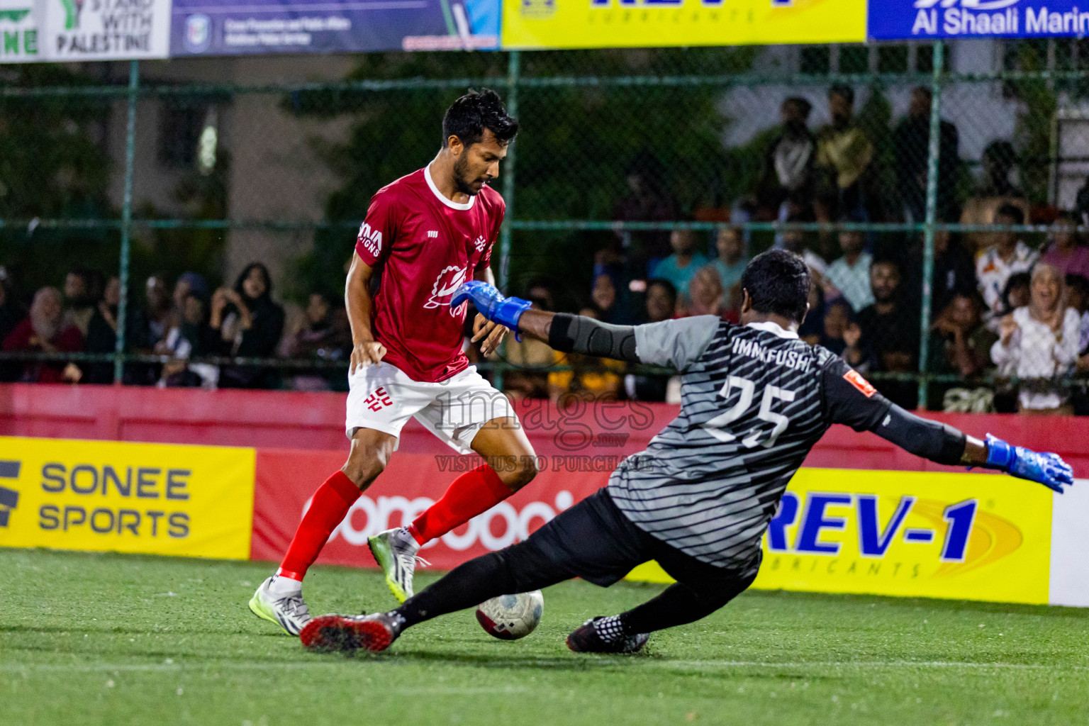 K Kaashidhoo VS K Himmafushi in Day 25 of Golden Futsal Challenge 2024 was held on Thursday , 8th February 2024 in Hulhumale', Maldives Photos: Nausham Waheed / images.mv