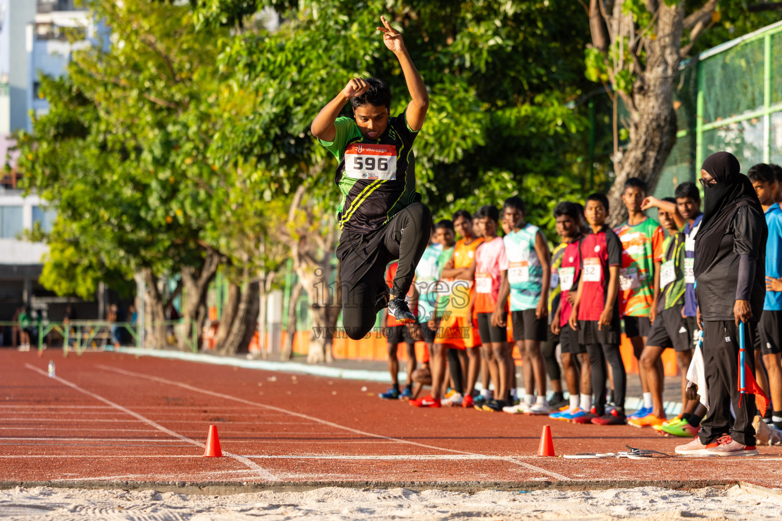Day 4 of Inter-school Athletics Championship 2025 held in Ekuveni Synthetic Track, Male', Maldives on Thursday, 09th October 2025. Photos by: Raaif Yoosuf / Images.mv