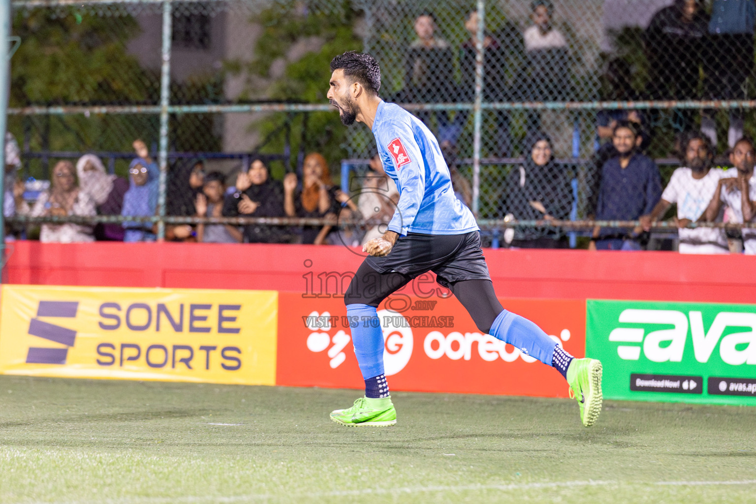 HDh Hanimaadhoo vs HDh Makunudhoo in Day 5 of Golden Futsal Challenge 2025 on Thursday, 9th January 2025, in Hulhumale', Maldives 
Photos: Hassan Simah / images.mv