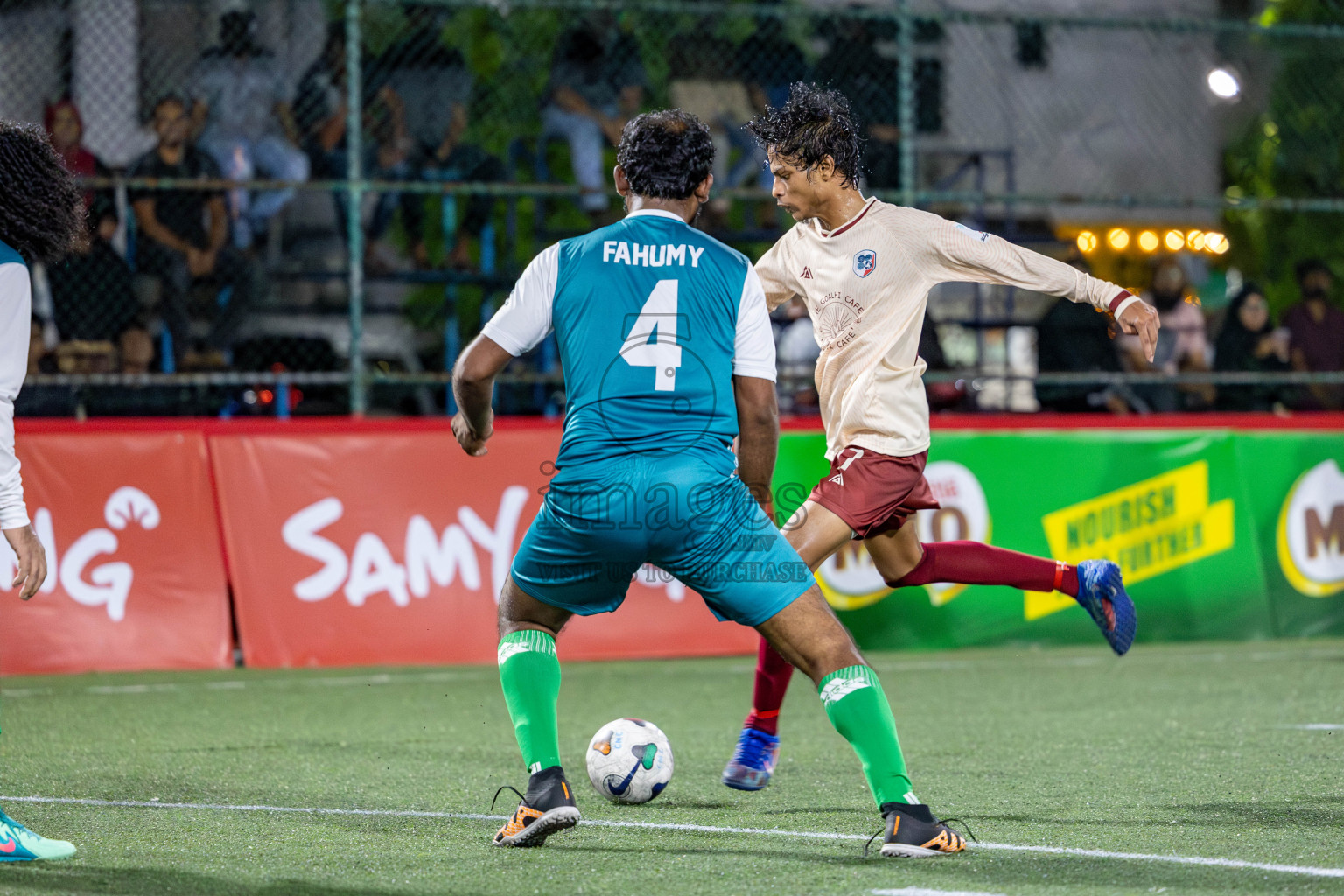 CLUB 220 vs HES CLUB Maldives Classic 2024 held in Rehendi Futsal Ground, Hulhumale', Maldives on Thursday, 12th September 2024. 
Photos: Hassan Simah / images.mv