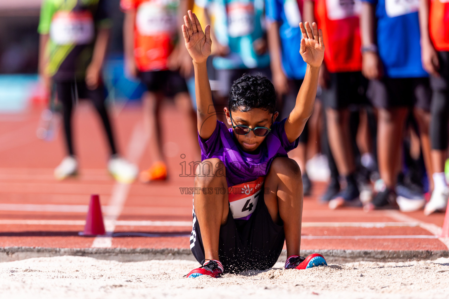 Day 1 of Inter-school Athletics Championship 2025 held in Ekuveni Synthetic Track, Male', Maldives on Monday, 06th October 2025. Photos by: Nausham Waheed / Images.mv