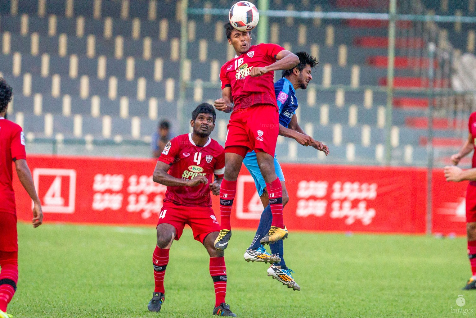 New Radiant SC vs TC sports club Ooredoo Dhivehi Premier League 2017, held in Male , Maldives. Sunday, November  19th, 2017. ( Images.mv Photo : Abdulla Abeedh )