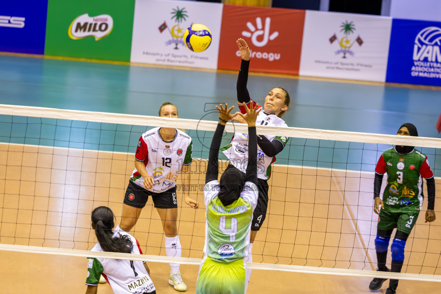 Club WAMCO vs Huraa Community Club in Day 1 of National Volleyball League 2025 - Women's Division held in Male', Maldives on Saturday, 19th April 2025 at Social Center Indoor Hall Photos By: Ismail Thoriq / images.mv