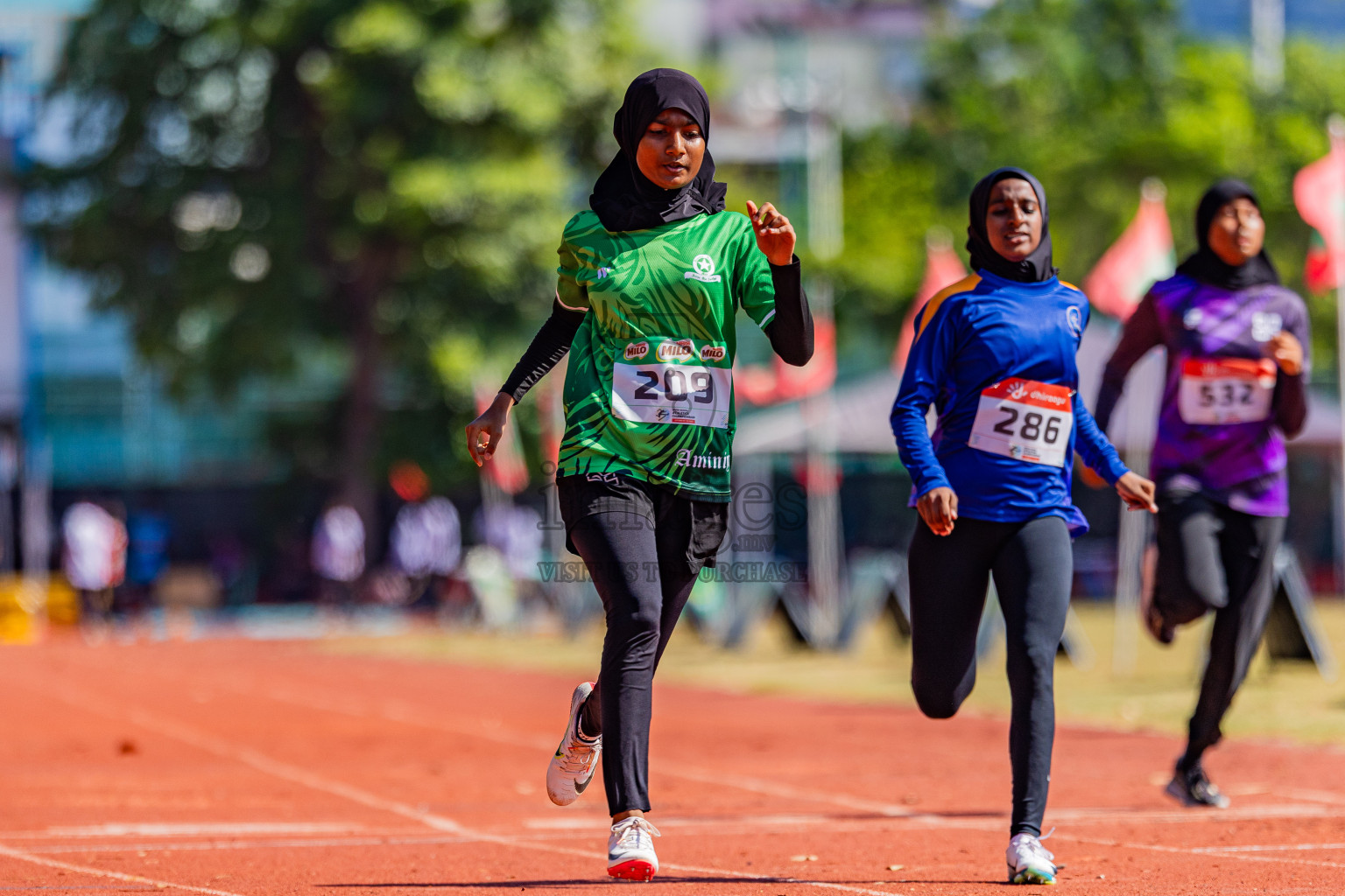 Day 1 of Inter-school Athletics Championship 2025 held in Ekuveni Synthetic Track, Male', Maldives on Monday, 06th October 2025. Photos by: Areef Adam  / Images.mv