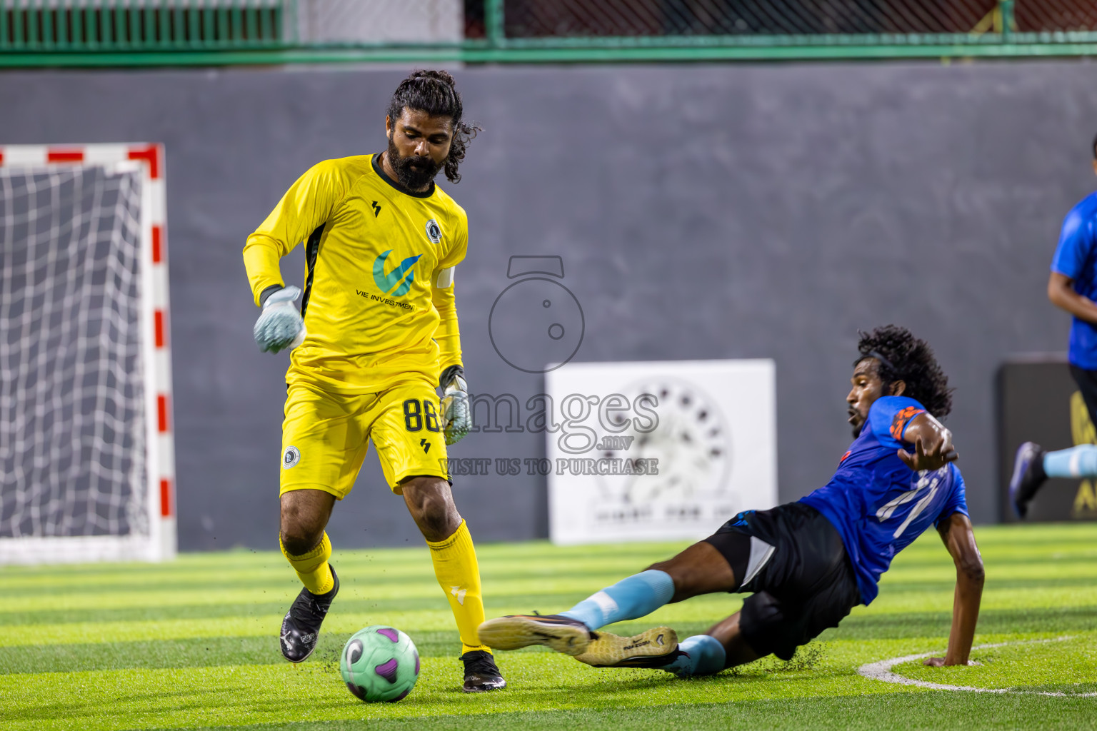 Baakee Sports Club vs FC Calms Blue in Day 9 of BG Futsal Challenge 2024 was held on Wednesday, 20th March 2024, in Male', Maldives
Photos: Ismail Thoriq / images.mv